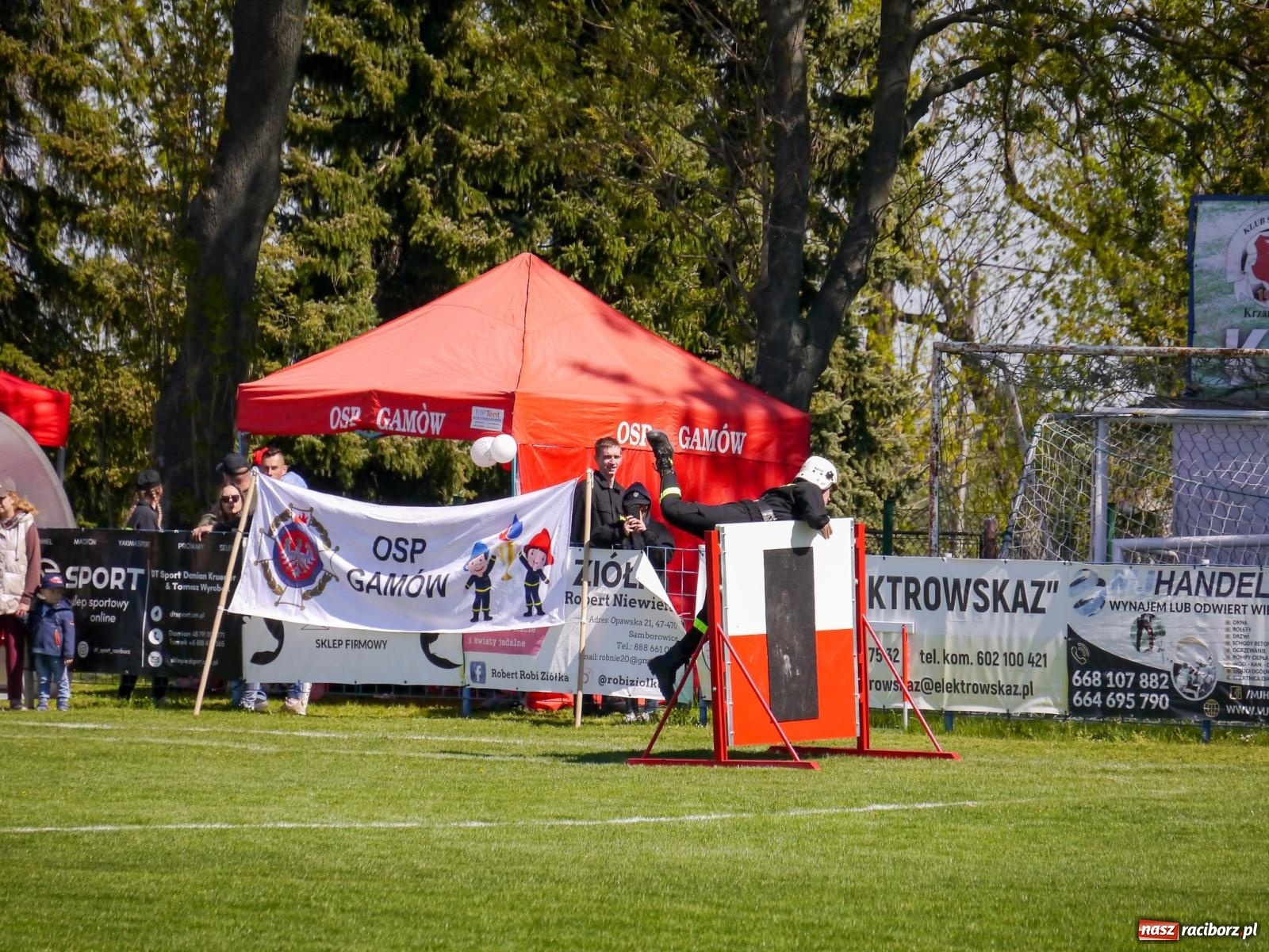 Zdjęcie w galerii na portalu naszraciborz.pl: Powiatowe zawody sportowo-pożarnicze na bis wiadomości z regionu