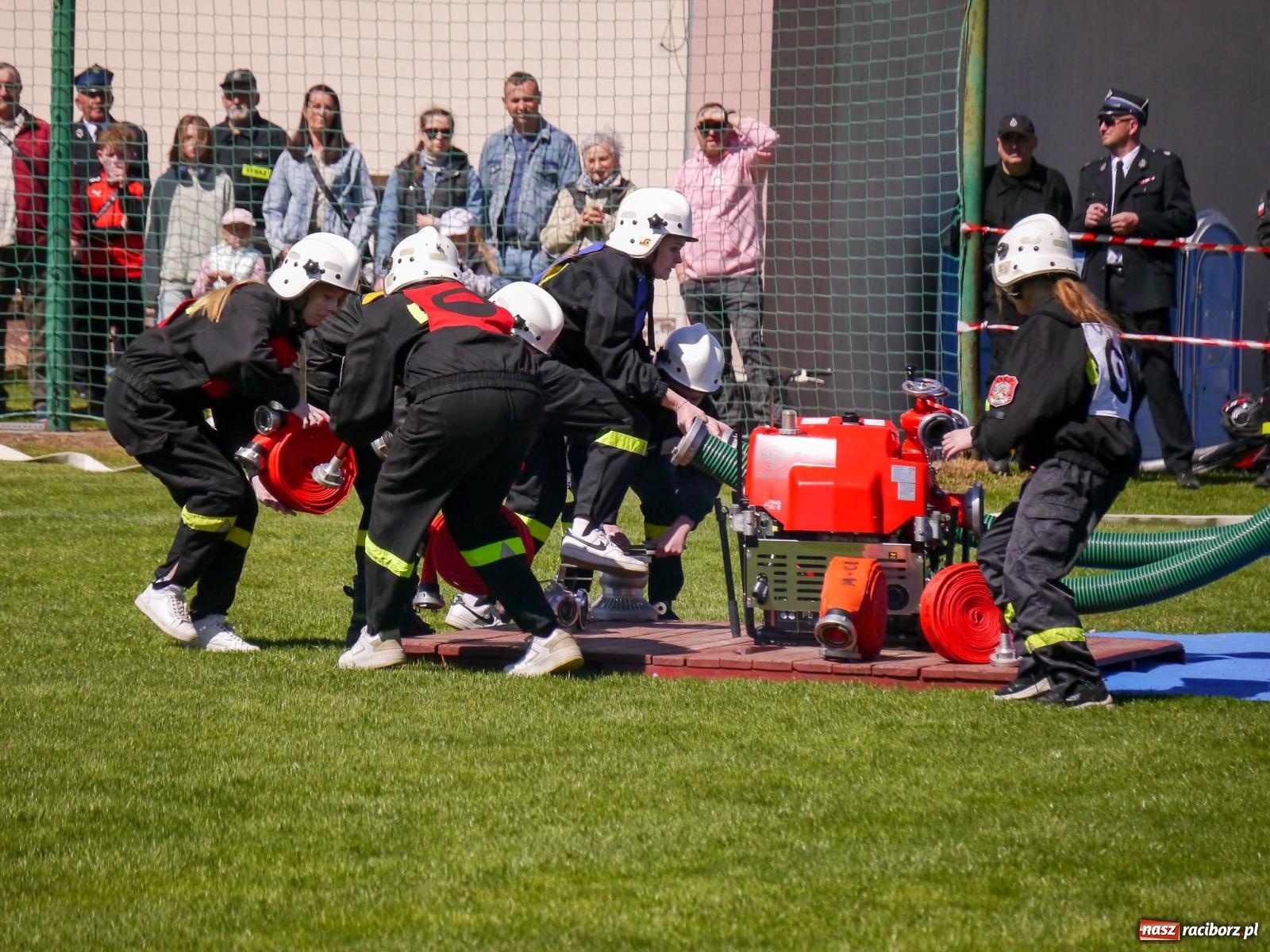 Zdjęcie w galerii na portalu naszraciborz.pl: Powiatowe zawody sportowo-pożarnicze na bis wiadomości z regionu