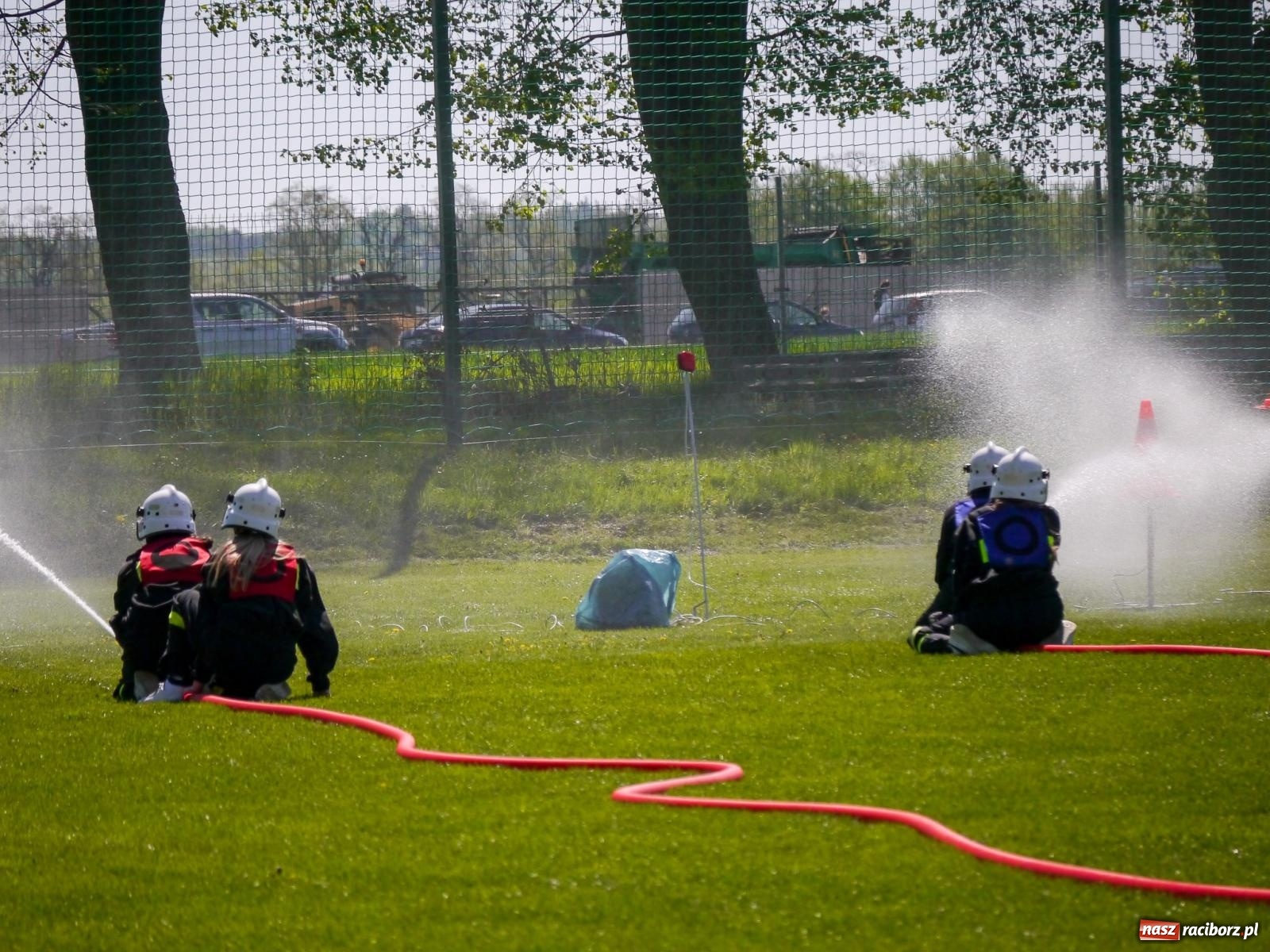 Zdjęcie w galerii na portalu naszraciborz.pl: Powiatowe zawody sportowo-pożarnicze na bis wiadomości z regionu