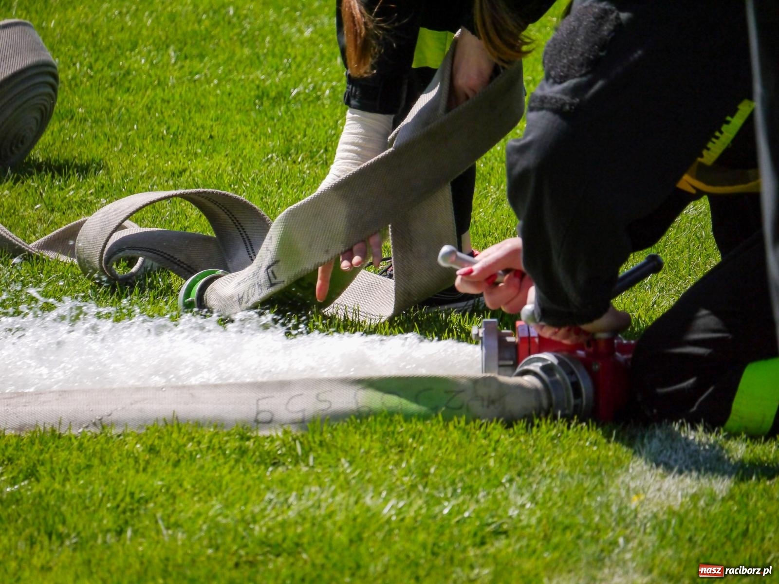 Zdjęcie w galerii na portalu naszraciborz.pl: Powiatowe zawody sportowo-pożarnicze na bis wiadomości z regionu