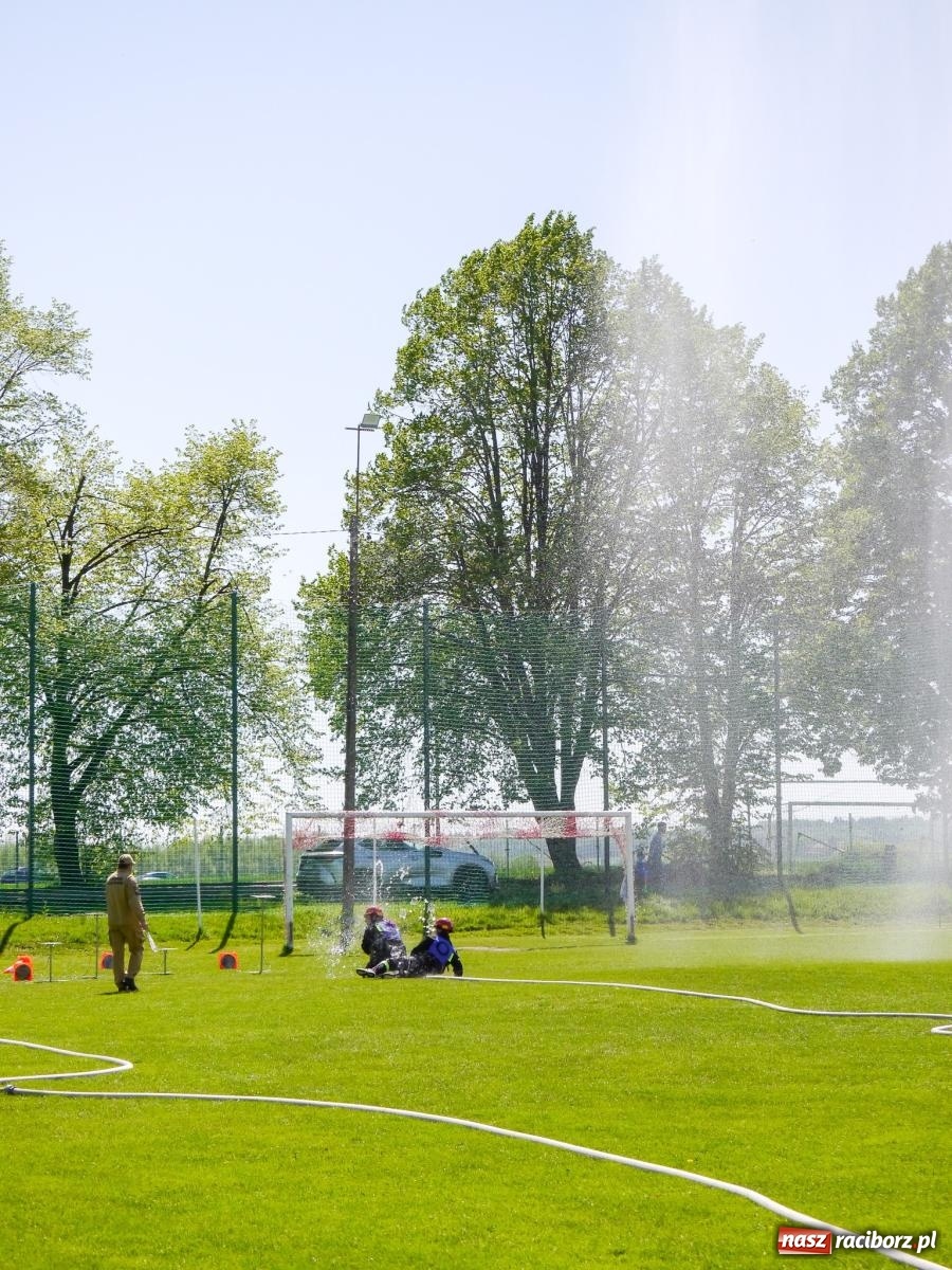 Zdjęcie w galerii na portalu naszraciborz.pl: Powiatowe zawody sportowo-pożarnicze na bis wiadomości z regionu