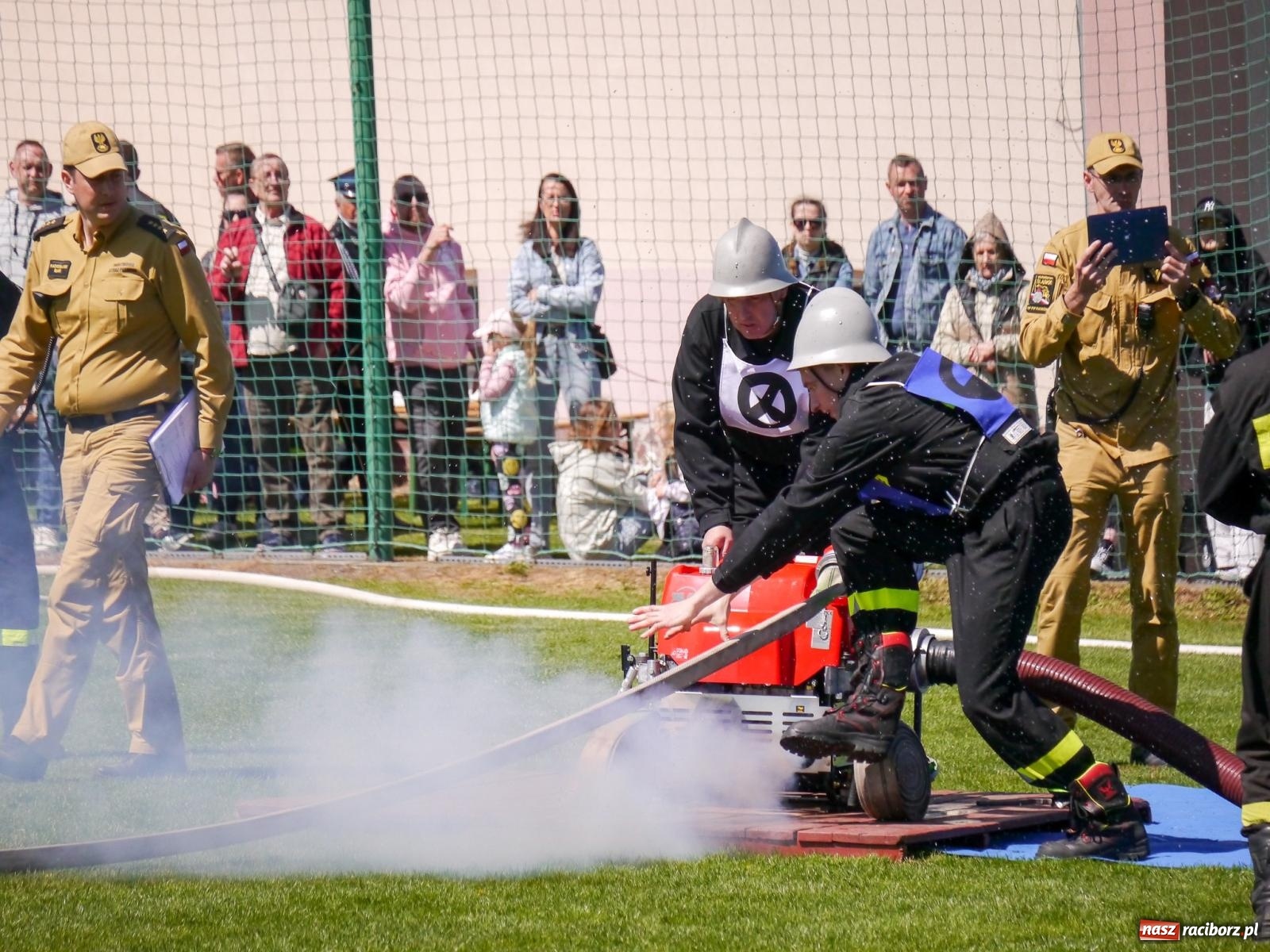 Zdjęcie w galerii na portalu naszraciborz.pl: Powiatowe zawody sportowo-pożarnicze na bis wiadomości z regionu