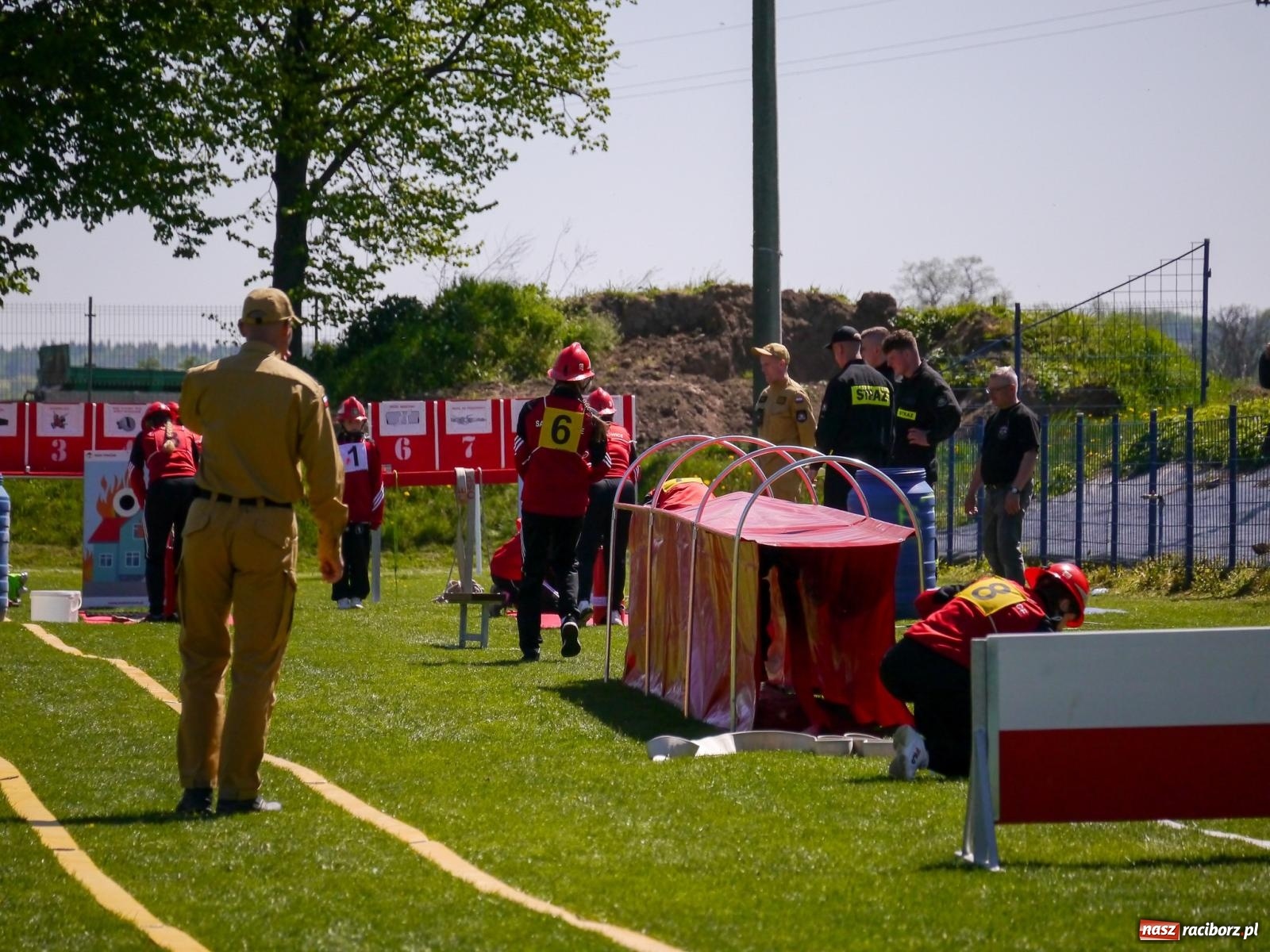 Zdjęcie w galerii na portalu naszraciborz.pl: Powiatowe zawody sportowo-pożarnicze na bis wiadomości z regionu