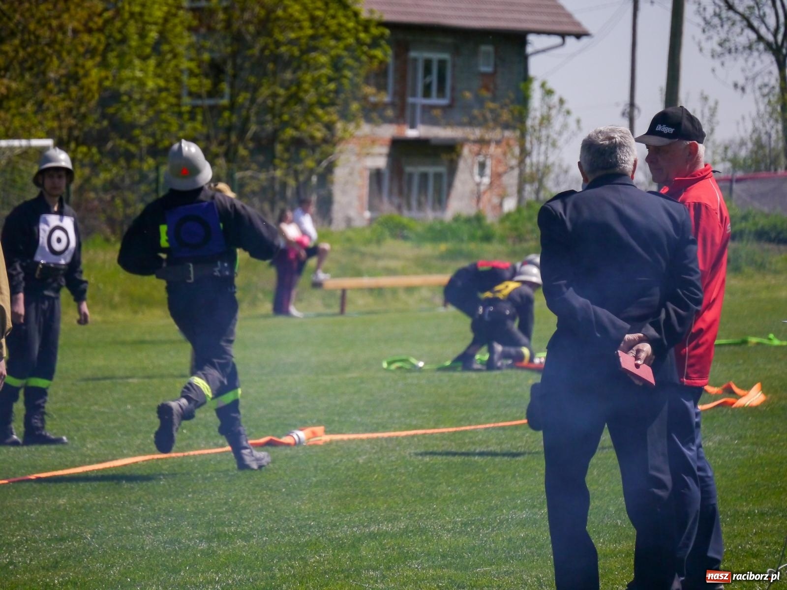 Zdjęcie w galerii na portalu naszraciborz.pl: Powiatowe zawody sportowo-pożarnicze na bis wiadomości z regionu