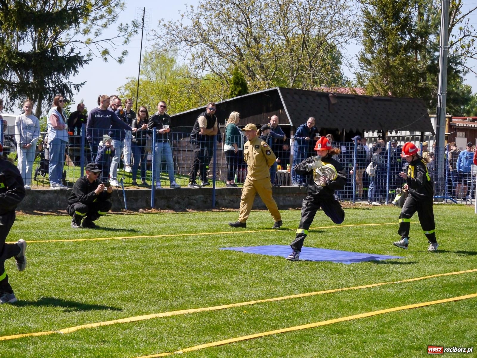 Zdjęcie w galerii na portalu naszraciborz.pl: Powiatowe zawody sportowo-pożarnicze na bis wiadomości z regionu