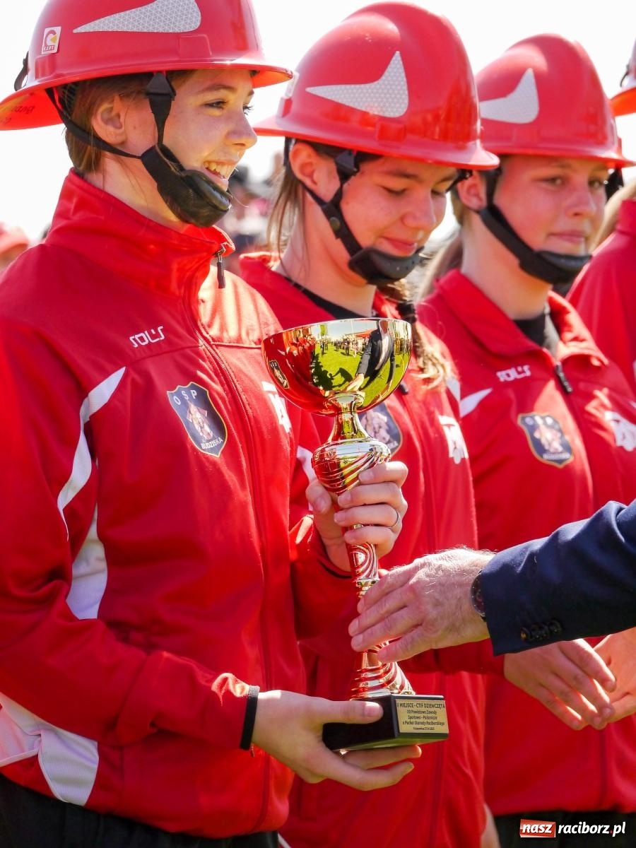 Zdjęcie w galerii na portalu naszraciborz.pl: Powiatowe zawody sportowo-pożarnicze na bis wiadomości z regionu