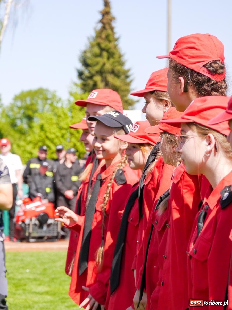Zdjęcie w galerii na portalu naszraciborz.pl: Powiatowe zawody sportowo-pożarnicze na bis wiadomości z regionu