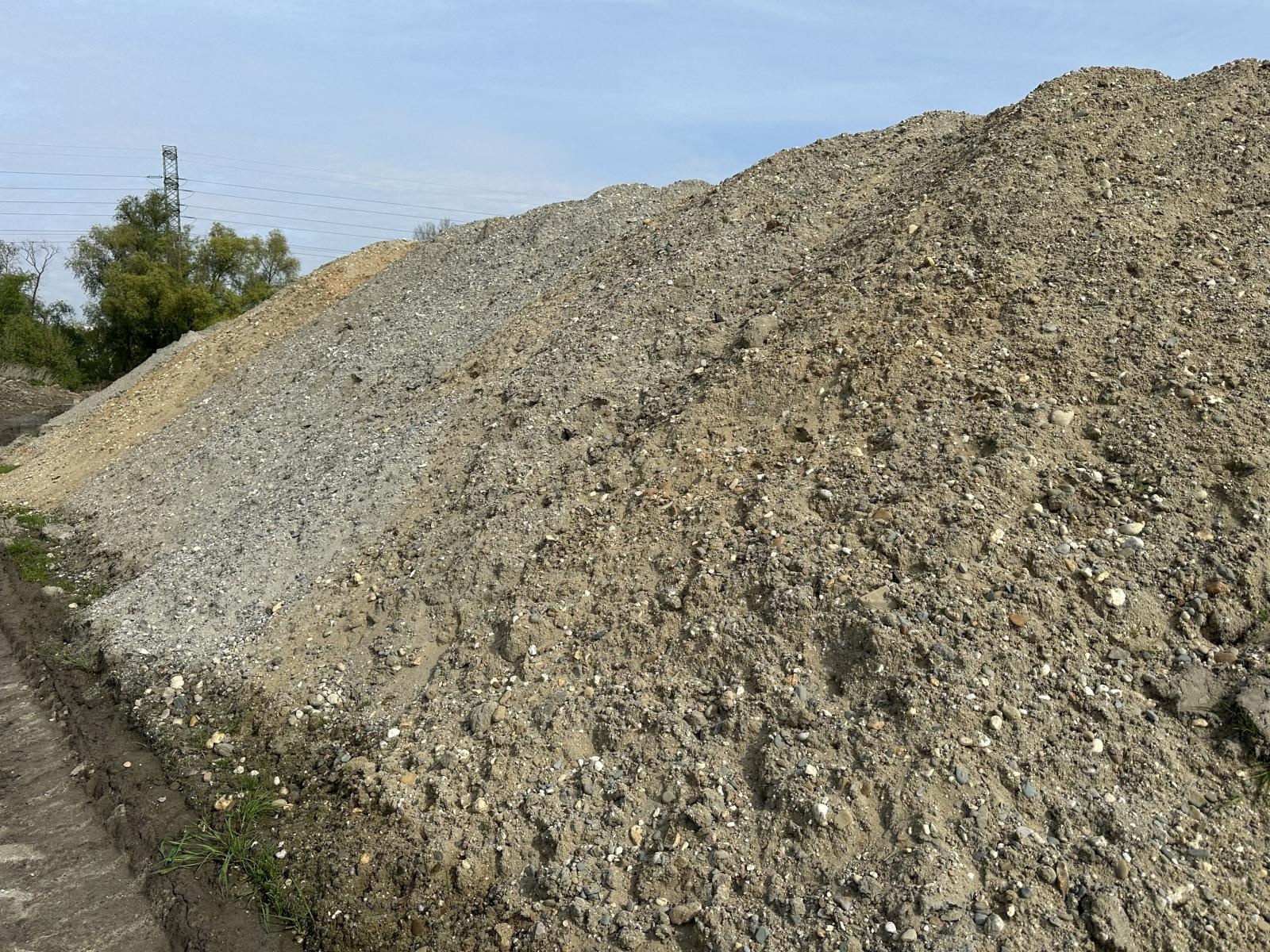 Zdjęcie w galerii na portalu naszraciborz.pl: Sprzedaż pospółki kopanej w Raciborzu wiadomości z regionu