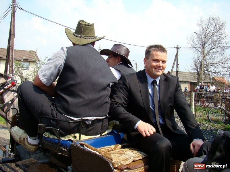 Zdjęcie w galerii na portalu naszraciborz.pl: W Zawadzie prosili Boga o urodzaj wiadomości z regionu