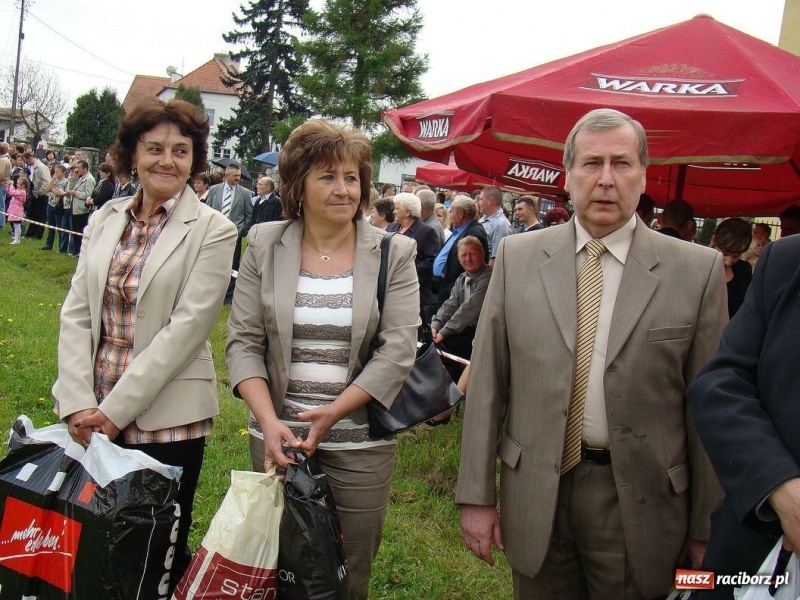 Zdjęcie w galerii na portalu naszraciborz.pl: W Zawadzie prosili Boga o urodzaj wiadomości z regionu