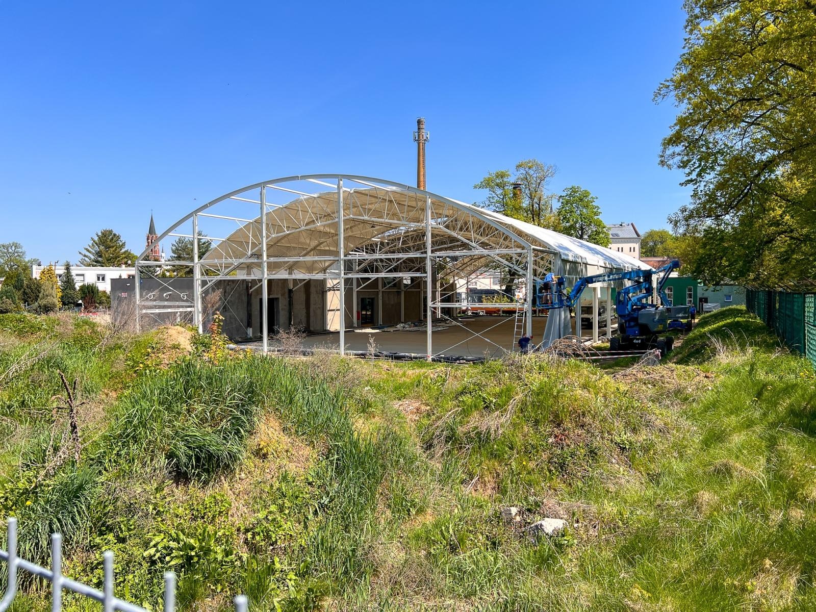 Zdjęcie w galerii na portalu naszraciborz.pl: Trwają budowy basenów i lodowiska [FOTO] wiadomości z regionu