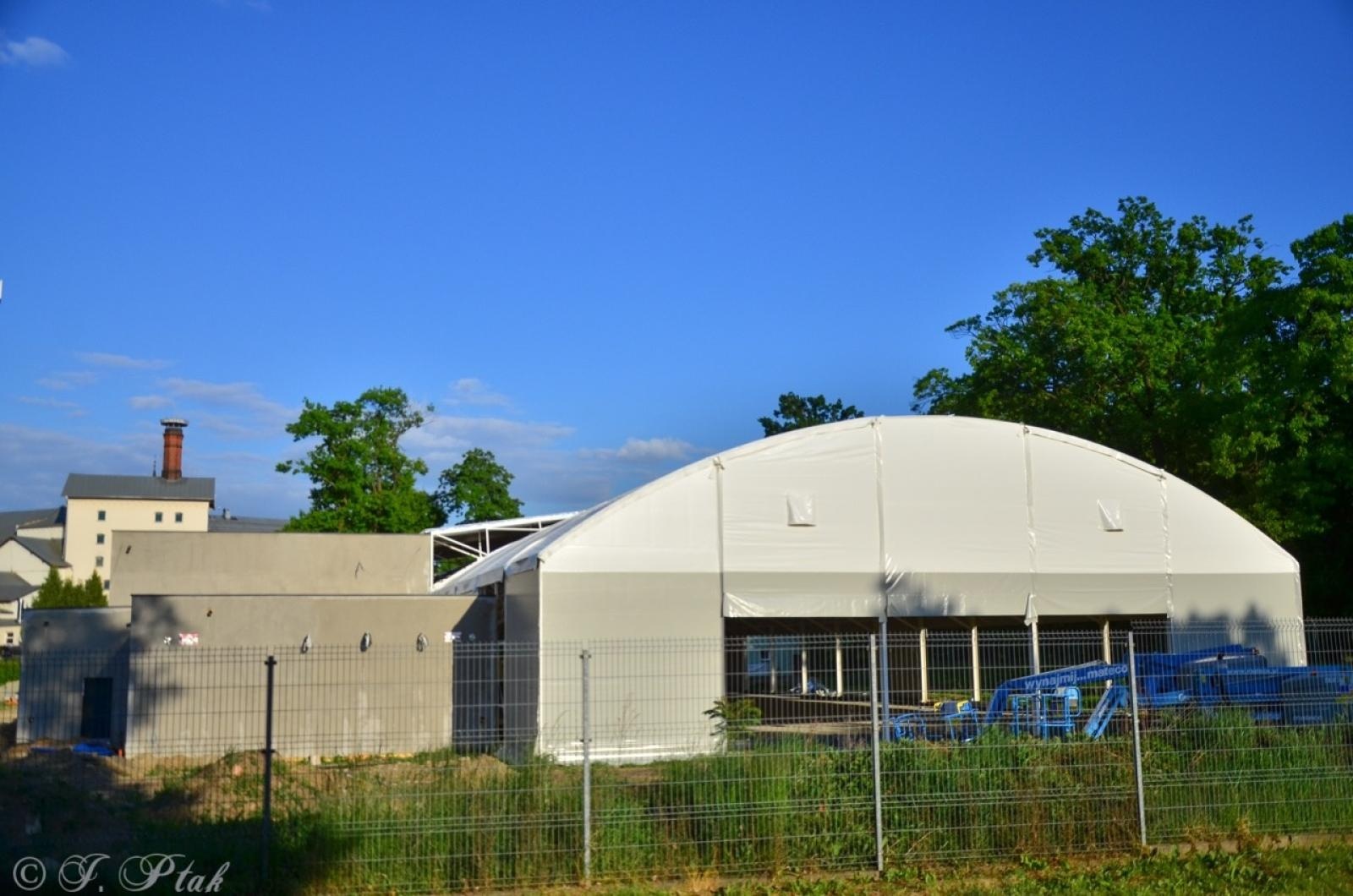 Zdjęcie w galerii na portalu naszraciborz.pl: Trwają budowy basenów i lodowiska [FOTO] wiadomości z regionu