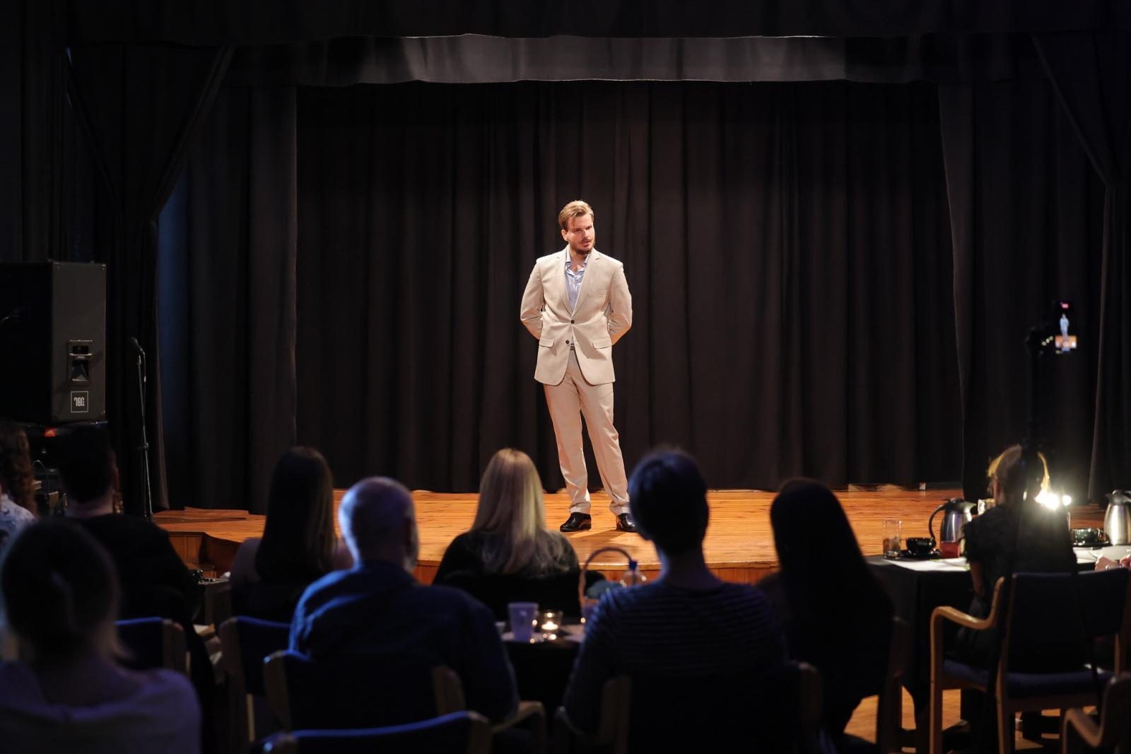 Zdjęcie w galerii na portalu naszraciborz.pl: Laureaci eliminacji rejonowych 70. Ogólnopolskiego Konkursu Recytatorskiego wiadomości z regionu