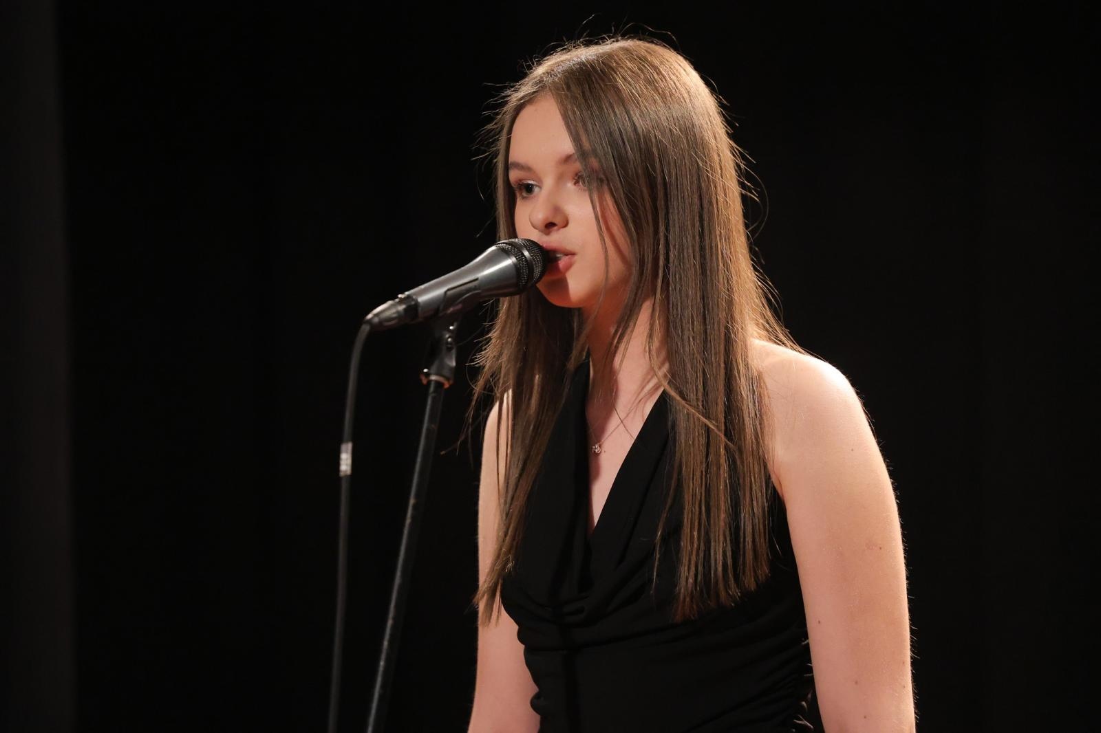 Zdjęcie w galerii na portalu naszraciborz.pl: Laureaci eliminacji rejonowych 70. Ogólnopolskiego Konkursu Recytatorskiego wiadomości z regionu