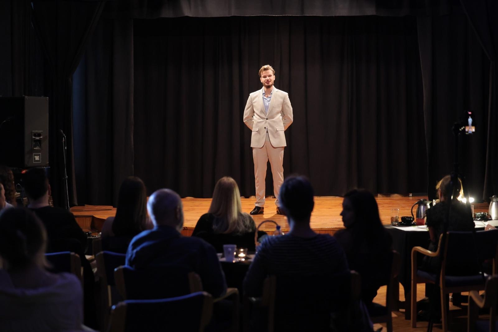 Zdjęcie w galerii na portalu naszraciborz.pl: Laureaci eliminacji rejonowych 70. Ogólnopolskiego Konkursu Recytatorskiego wiadomości z regionu