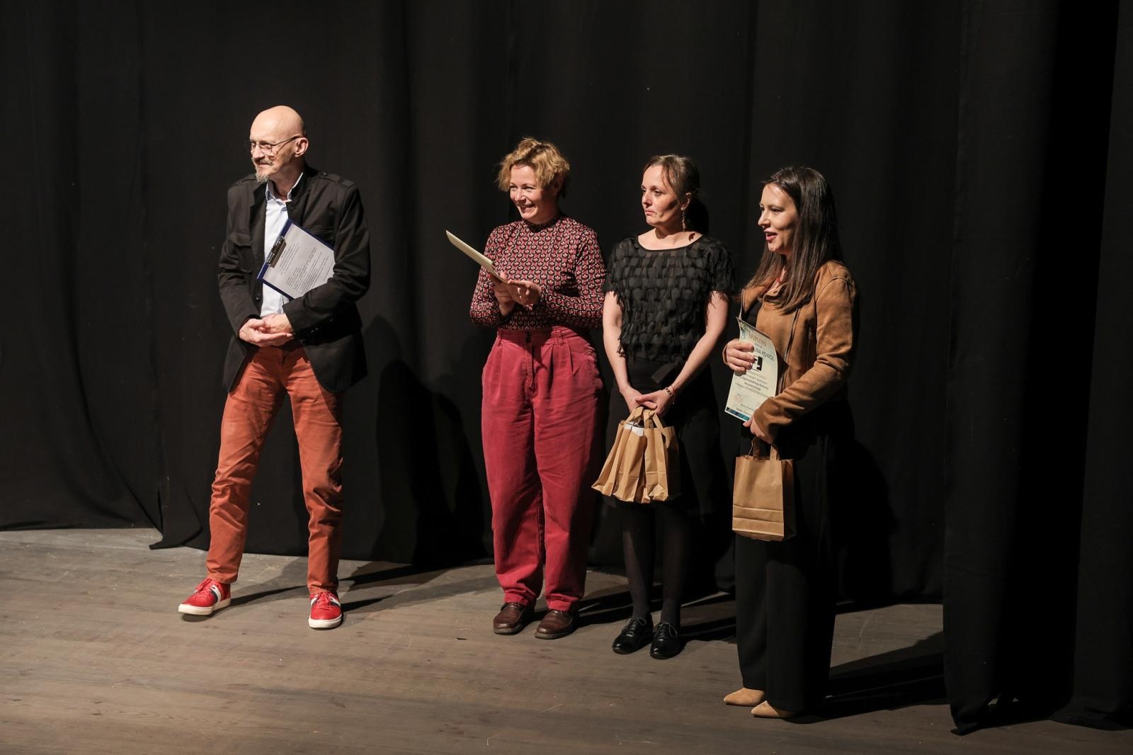 Zdjęcie w galerii na portalu naszraciborz.pl: Laureaci eliminacji rejonowych 70. Ogólnopolskiego Konkursu Recytatorskiego wiadomości z regionu