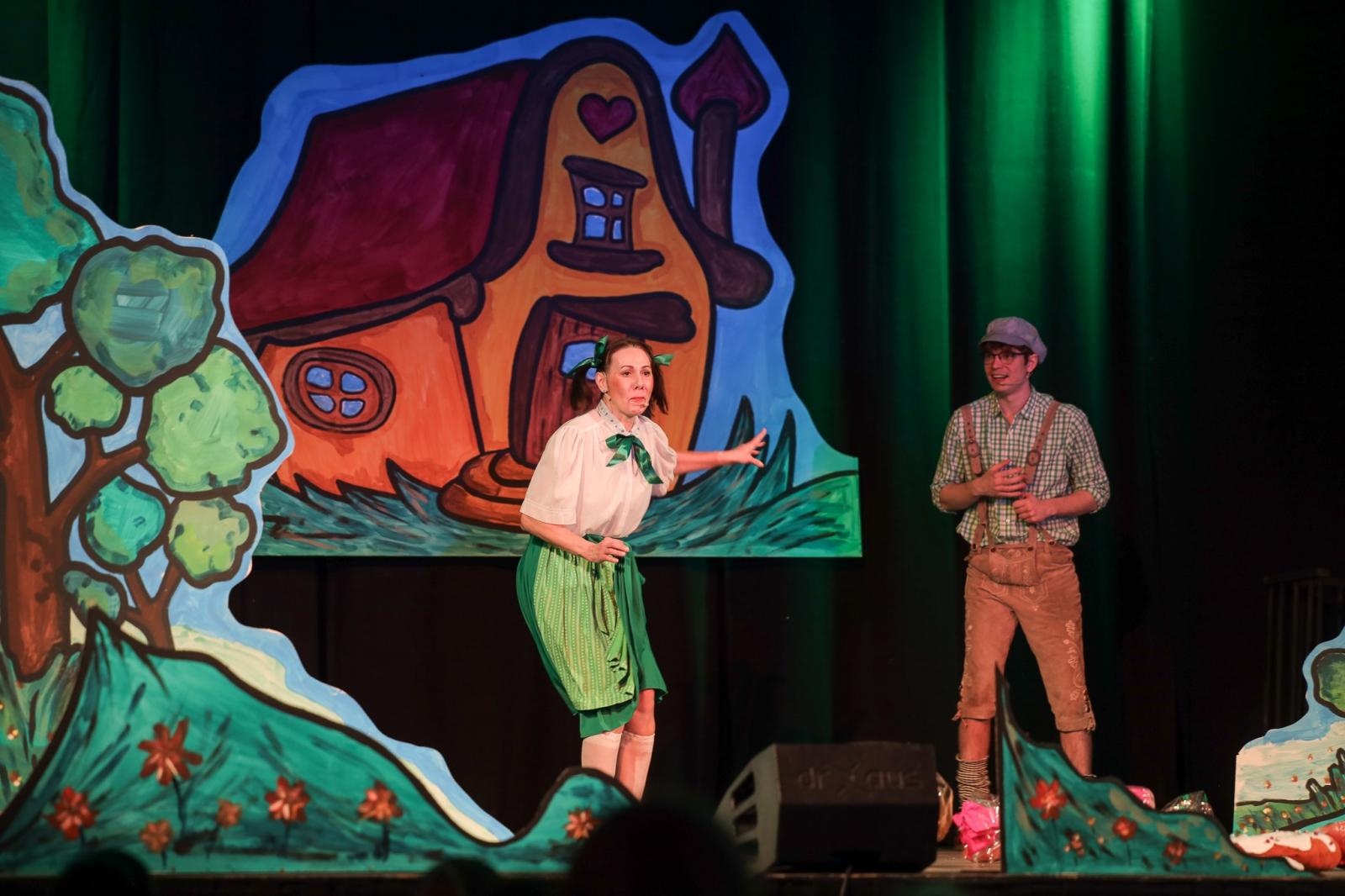 Zdjęcie w galerii na portalu naszraciborz.pl: RCK zaprasza na spektakl dla dzieci Jaś i Małgosia wiadomości z regionu