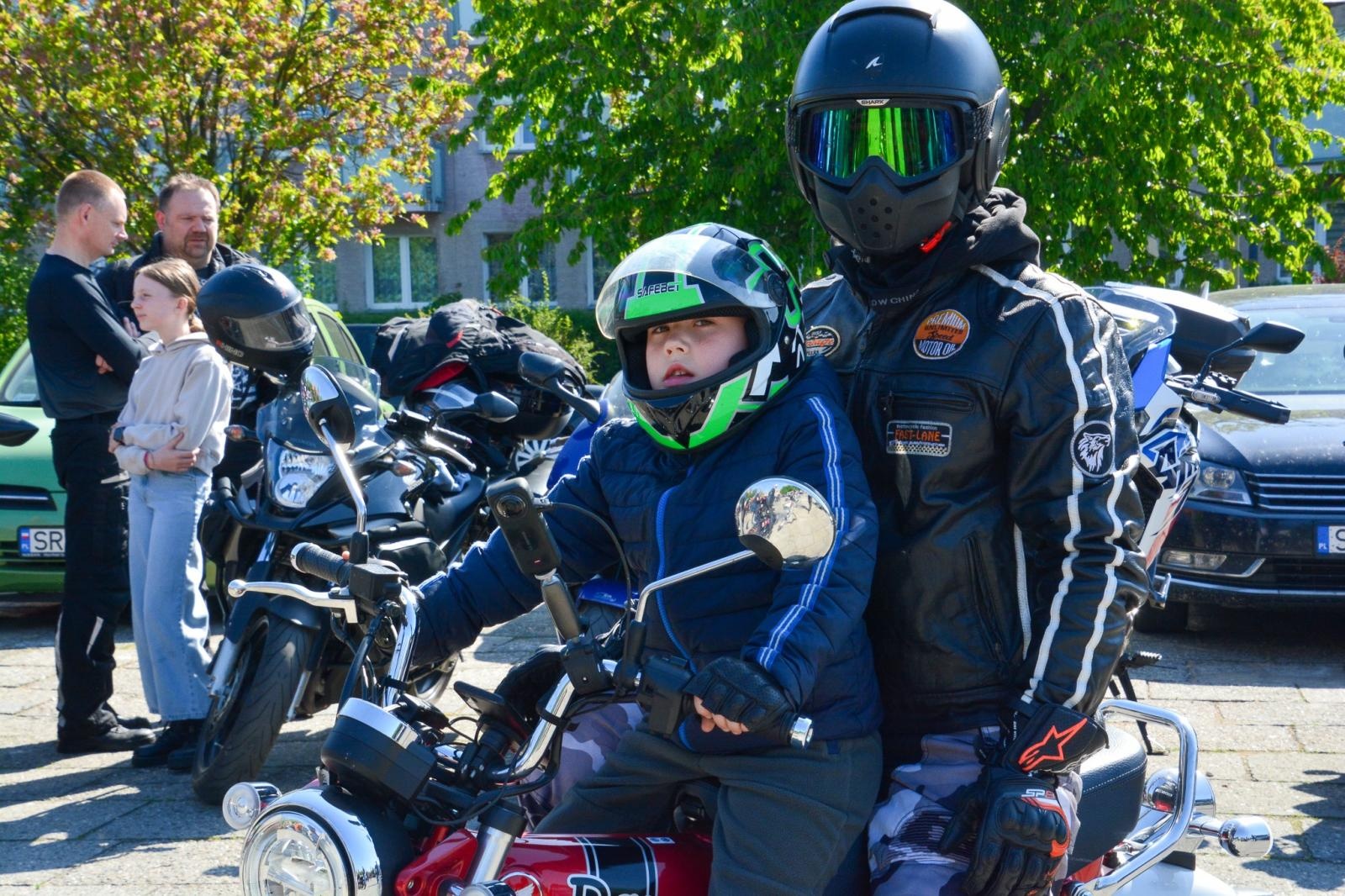 Zdjęcie w galerii na portalu naszraciborz.pl: Motocyklowe rozpoczęcie sezonu w Raciborzu bez parady, ale z tradycją i wspólnotą [FOTO i WIDEO] wiadomości z regionu