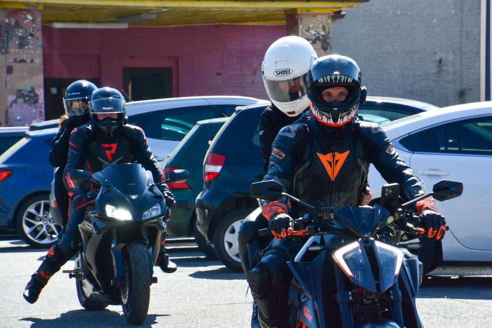 Zdjęcie w galerii na portalu naszraciborz.pl: Motocyklowe rozpoczęcie sezonu w Raciborzu bez parady, ale z tradycją i wspólnotą [FOTO i WIDEO] wiadomości z regionu