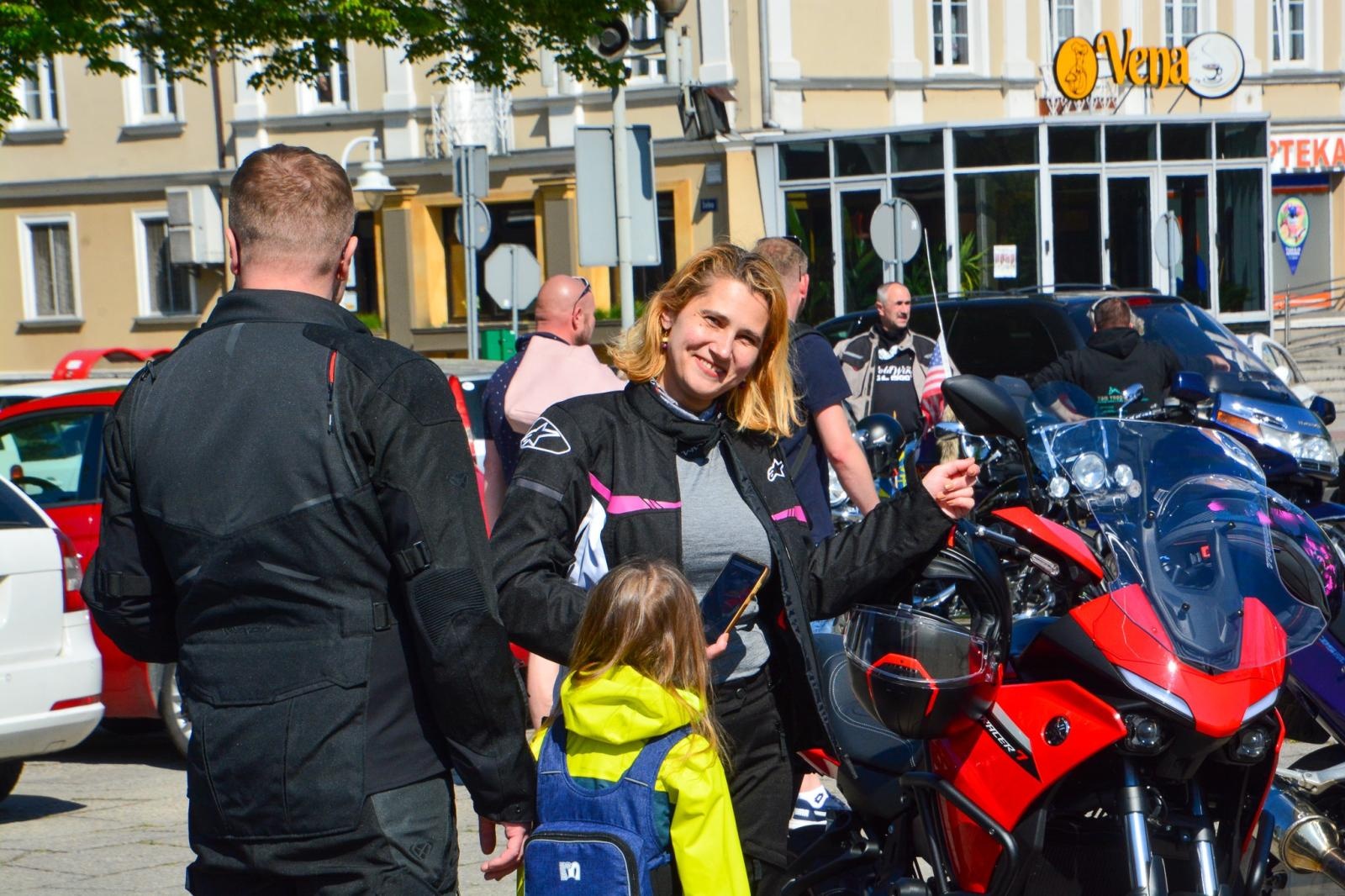Zdjęcie w galerii na portalu naszraciborz.pl: Motocyklowe rozpoczęcie sezonu w Raciborzu bez parady, ale z tradycją i wspólnotą [FOTO i WIDEO] wiadomości z regionu