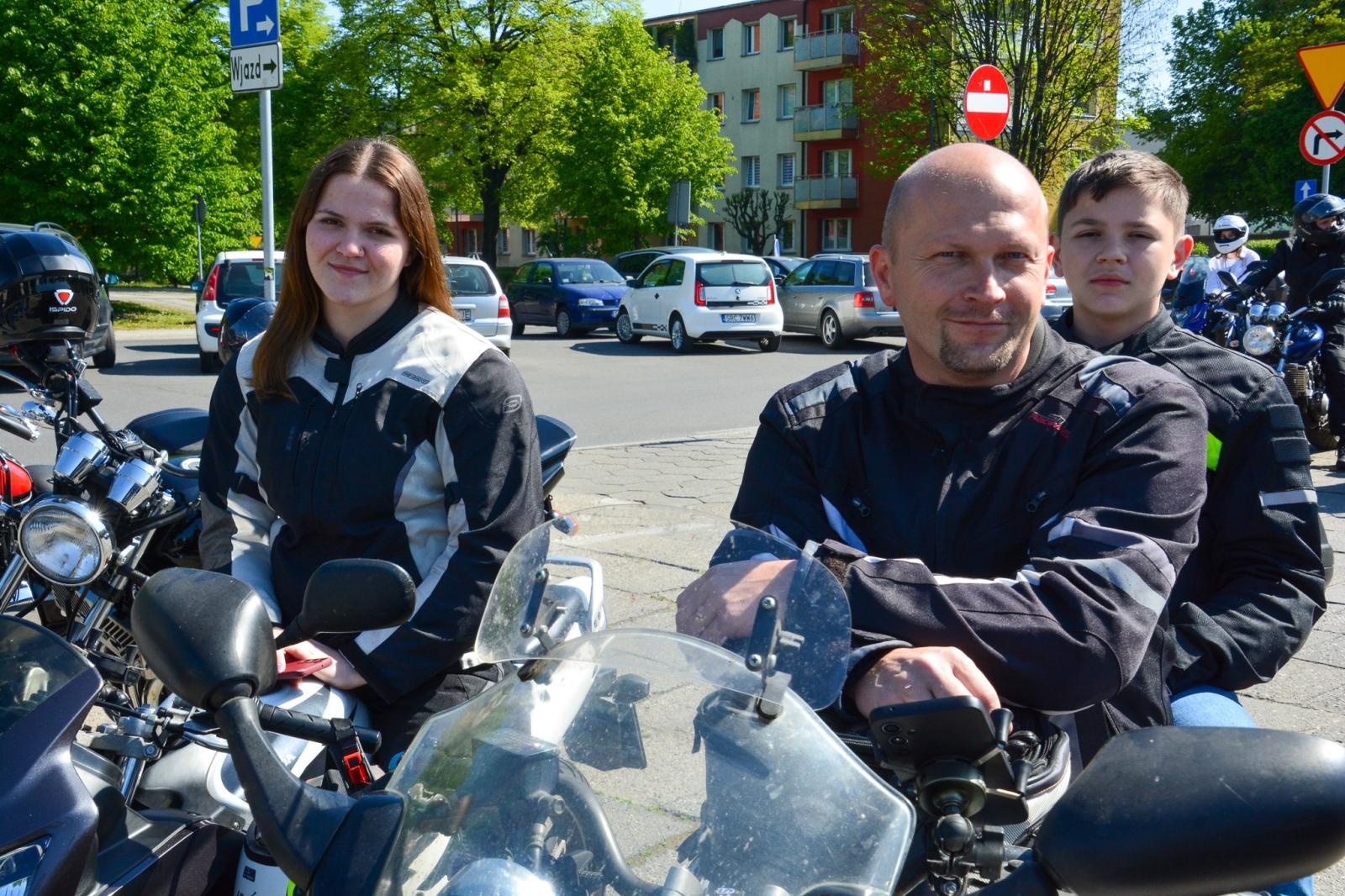 Zdjęcie w galerii na portalu naszraciborz.pl: Motocyklowe rozpoczęcie sezonu w Raciborzu bez parady, ale z tradycją i wspólnotą [FOTO i WIDEO] wiadomości z regionu