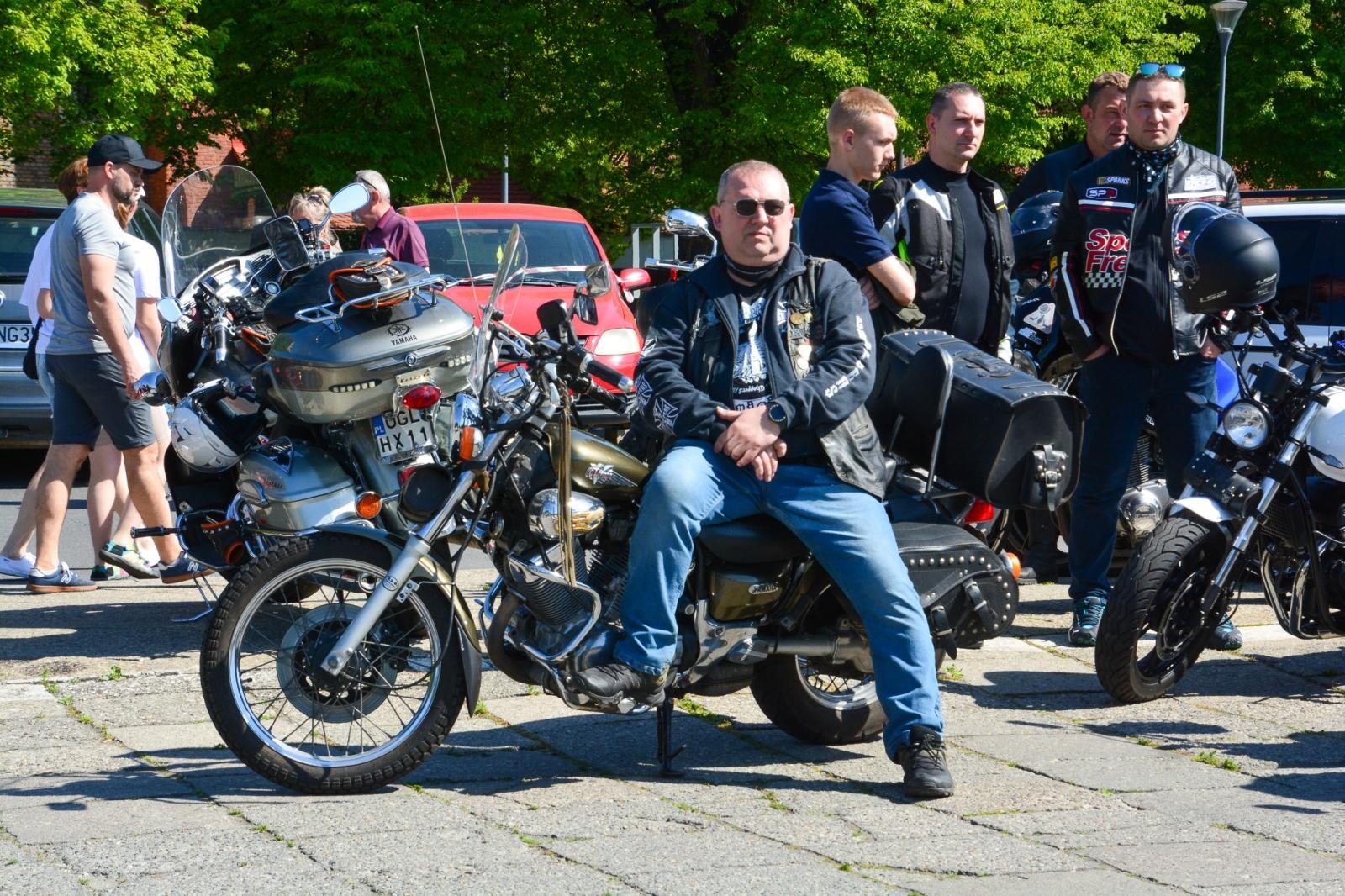 Zdjęcie w galerii na portalu naszraciborz.pl: Motocyklowe rozpoczęcie sezonu w Raciborzu bez parady, ale z tradycją i wspólnotą [FOTO i WIDEO] wiadomości z regionu