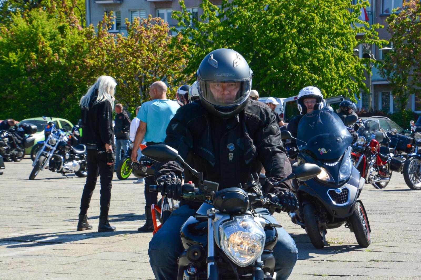 Zdjęcie w galerii na portalu naszraciborz.pl: Motocyklowe rozpoczęcie sezonu w Raciborzu bez parady, ale z tradycją i wspólnotą [FOTO i WIDEO] wiadomości z regionu
