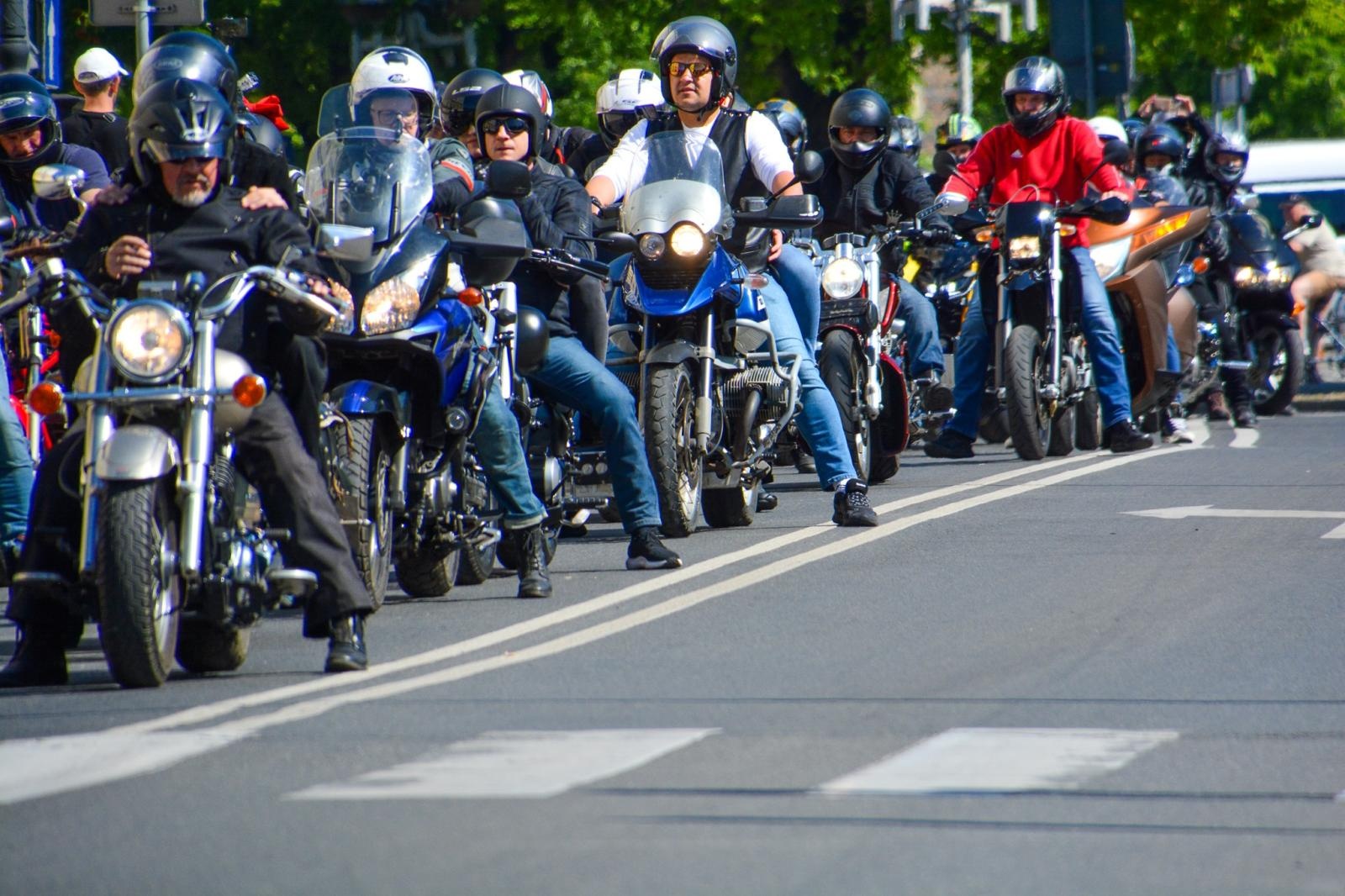 Zdjęcie w galerii na portalu naszraciborz.pl: Motocyklowe rozpoczęcie sezonu w Raciborzu bez parady, ale z tradycją i wspólnotą [FOTO i WIDEO] wiadomości z regionu