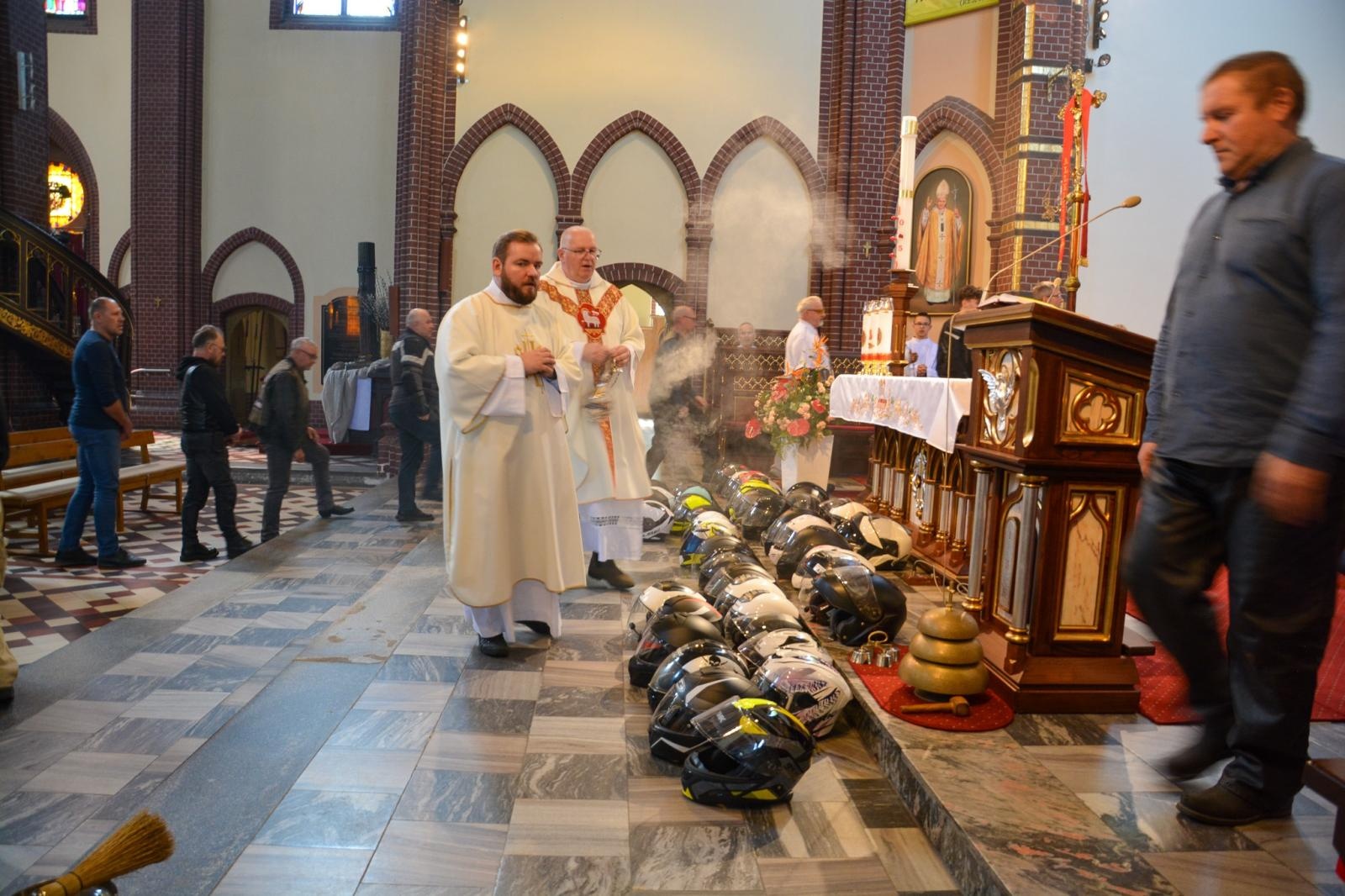 Zdjęcie w galerii na portalu naszraciborz.pl: Motocyklowe rozpoczęcie sezonu w Raciborzu bez parady, ale z tradycją i wspólnotą [FOTO i WIDEO] wiadomości z regionu
