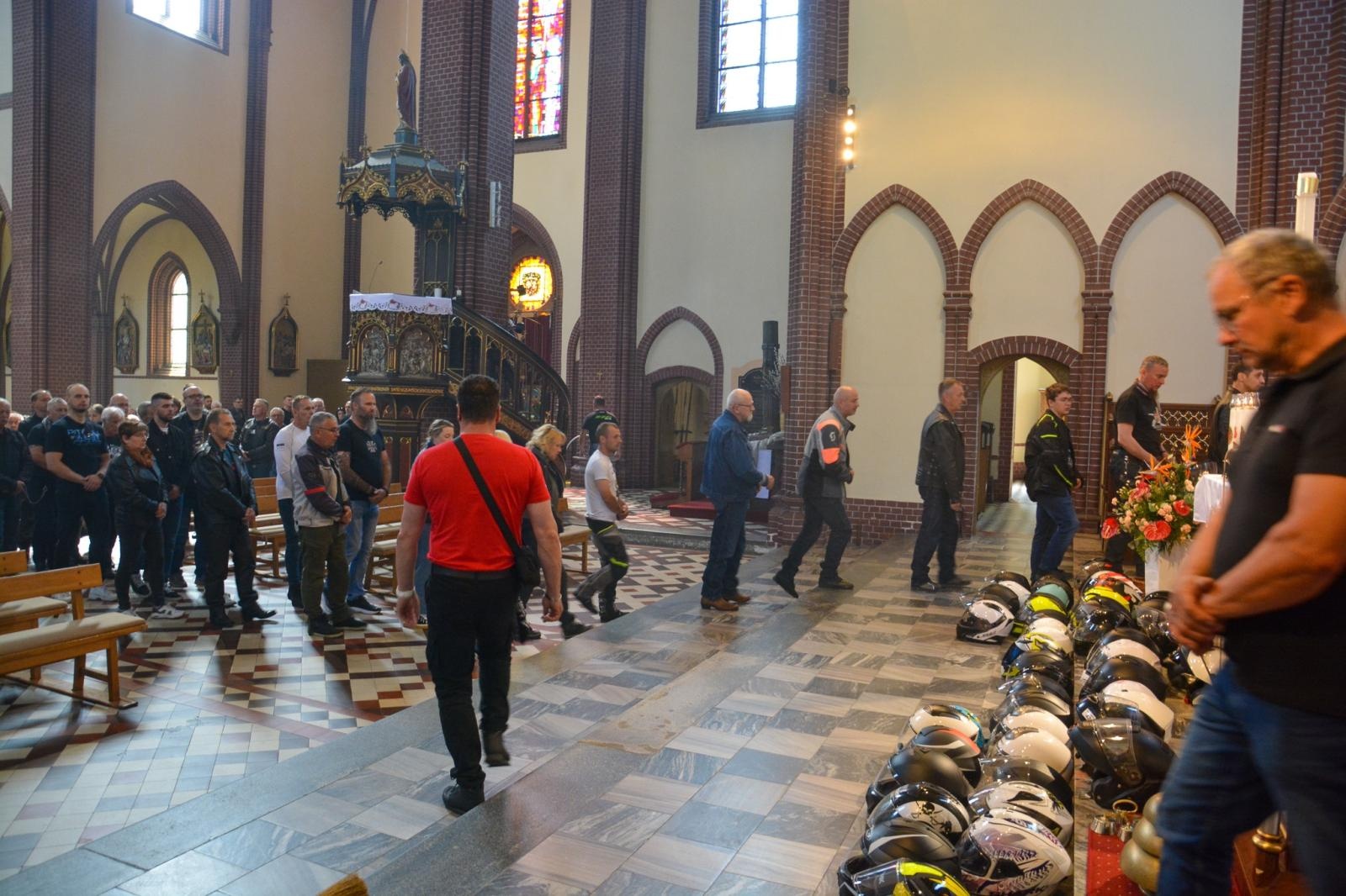 Zdjęcie w galerii na portalu naszraciborz.pl: Motocyklowe rozpoczęcie sezonu w Raciborzu bez parady, ale z tradycją i wspólnotą [FOTO i WIDEO] wiadomości z regionu