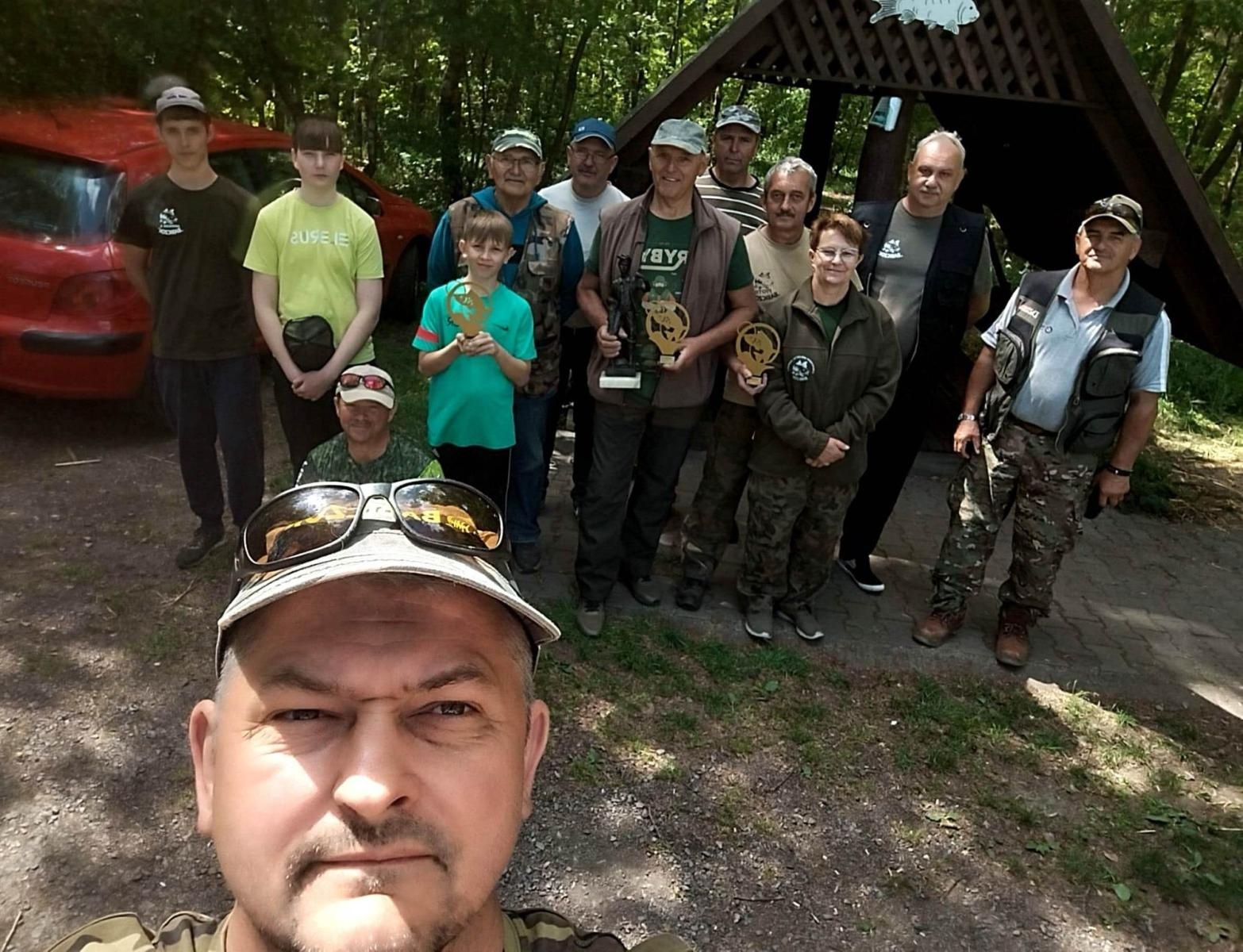 Zdjęcie w galerii na portalu naszraciborz.pl: Z wędkarską pasją o Puchar Prezesa – rozstrzygnięto IX Wiosenne Zawody Spinningowe na Babiczoku wiadomości z regionu