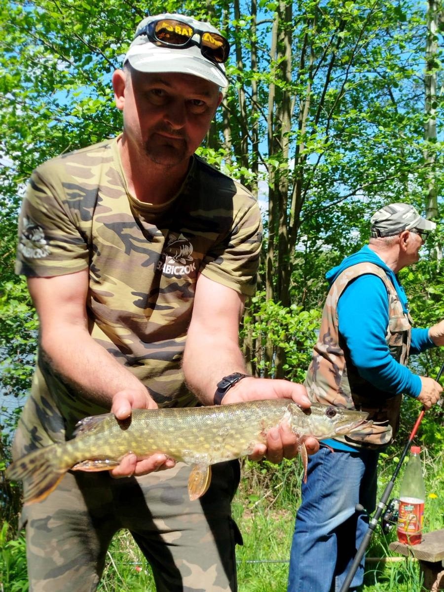 Zdjęcie w galerii na portalu naszraciborz.pl: Z wędkarską pasją o Puchar Prezesa – rozstrzygnięto IX Wiosenne Zawody Spinningowe na Babiczoku wiadomości z regionu