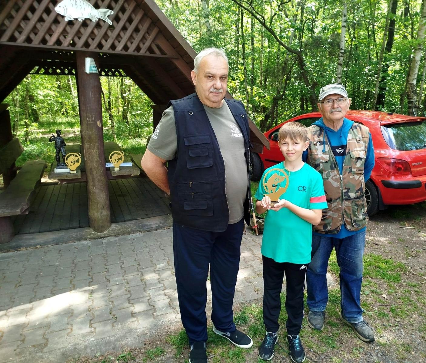 Zdjęcie w galerii na portalu naszraciborz.pl: Z wędkarską pasją o Puchar Prezesa – rozstrzygnięto IX Wiosenne Zawody Spinningowe na Babiczoku wiadomości z regionu