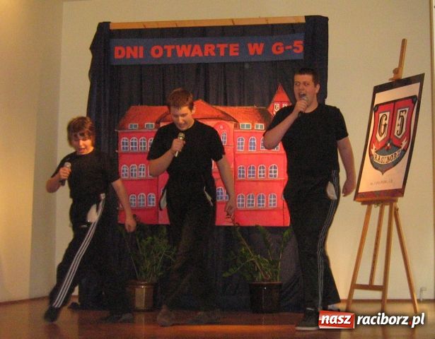 Zdjęcie w galerii na portalu naszraciborz.pl: Dni otwarte w Gimnazjum Nr 5 wiadomości z regionu