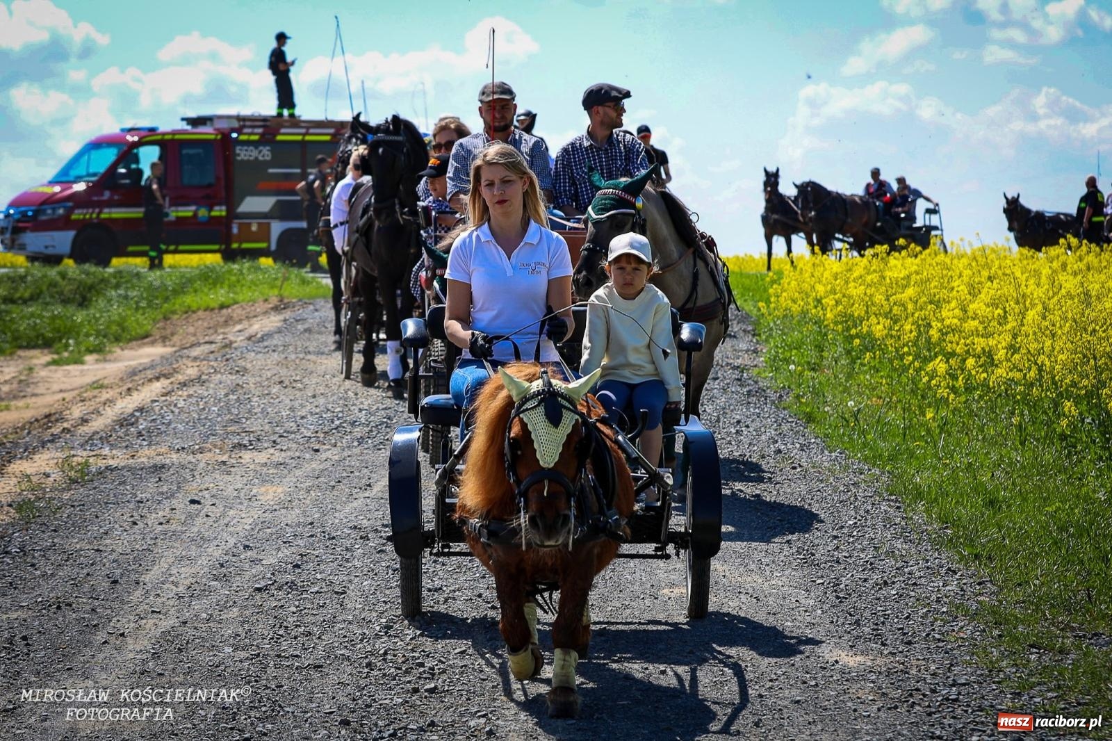 Zdjęcie w galerii na portalu naszraciborz.pl: Konna majówka wróciła do Kornic po sześciu latach. Były emocje i rywalizacja [FOTO i WIDEO] wiadomości z regionu