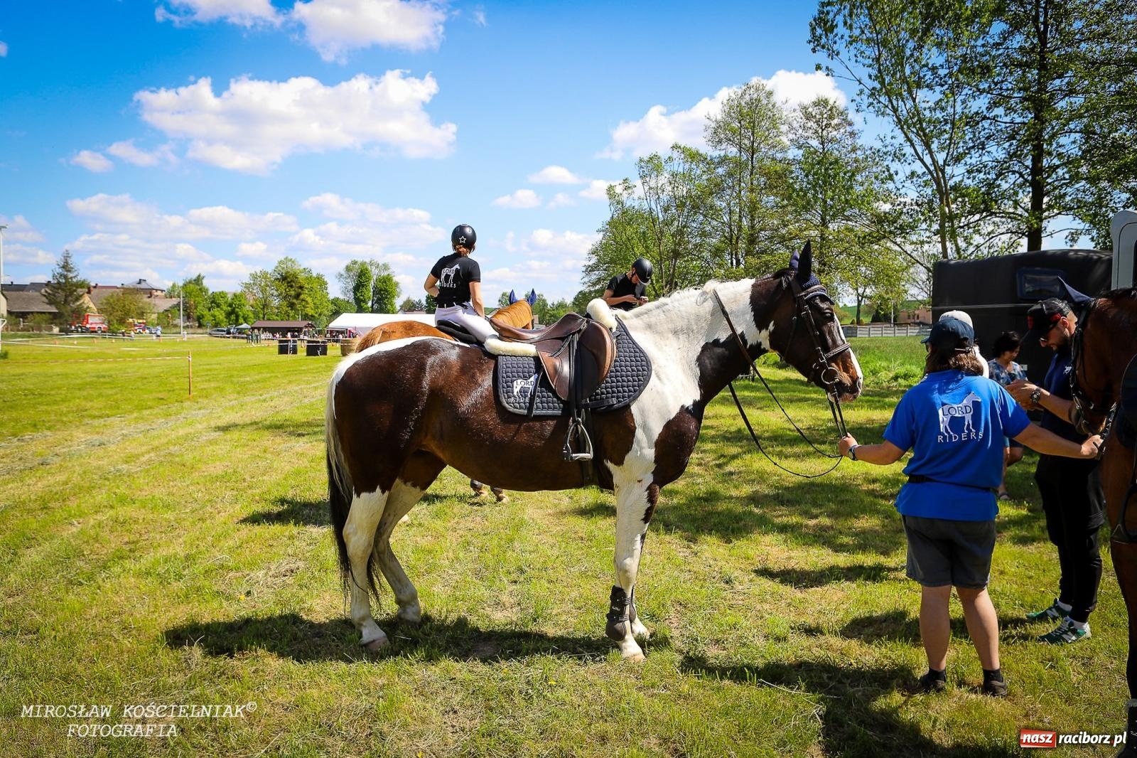Zdjęcie w galerii na portalu naszraciborz.pl: Konna majówka wróciła do Kornic po sześciu latach. Były emocje i rywalizacja [FOTO i WIDEO] wiadomości z regionu
