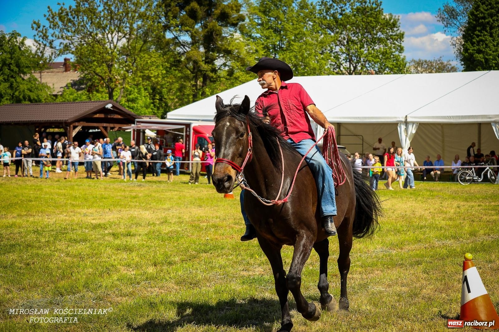 Zdjęcie w galerii na portalu naszraciborz.pl: Konna majówka wróciła do Kornic po sześciu latach. Były emocje i rywalizacja [FOTO i WIDEO] wiadomości z regionu