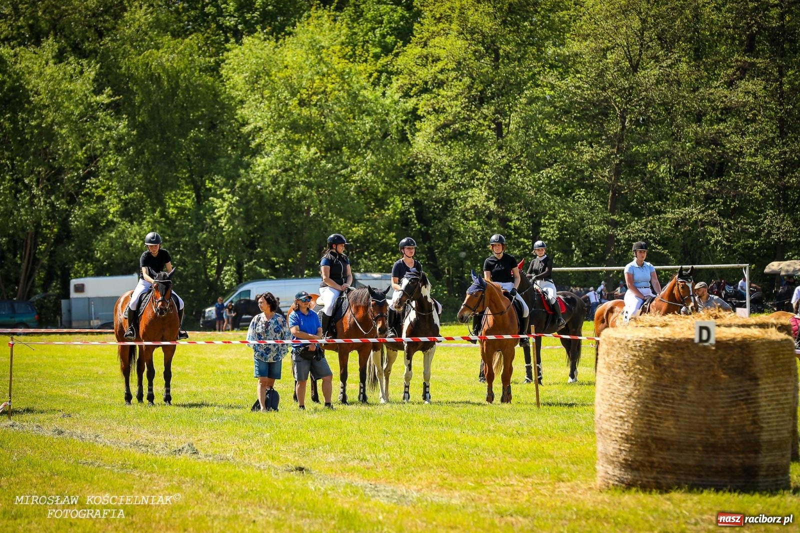 Zdjęcie w galerii na portalu naszraciborz.pl: Konna majówka wróciła do Kornic po sześciu latach. Były emocje i rywalizacja [FOTO i WIDEO] wiadomości z regionu