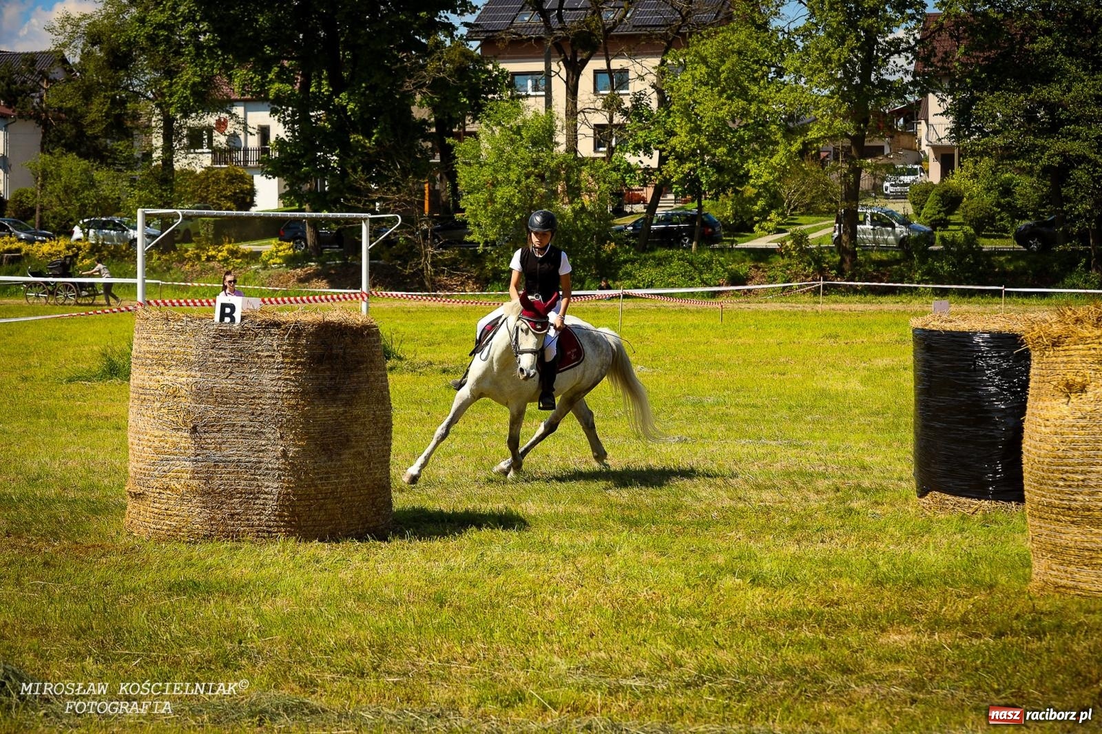 Zdjęcie w galerii na portalu naszraciborz.pl: Konna majówka wróciła do Kornic po sześciu latach. Były emocje i rywalizacja [FOTO i WIDEO] wiadomości z regionu