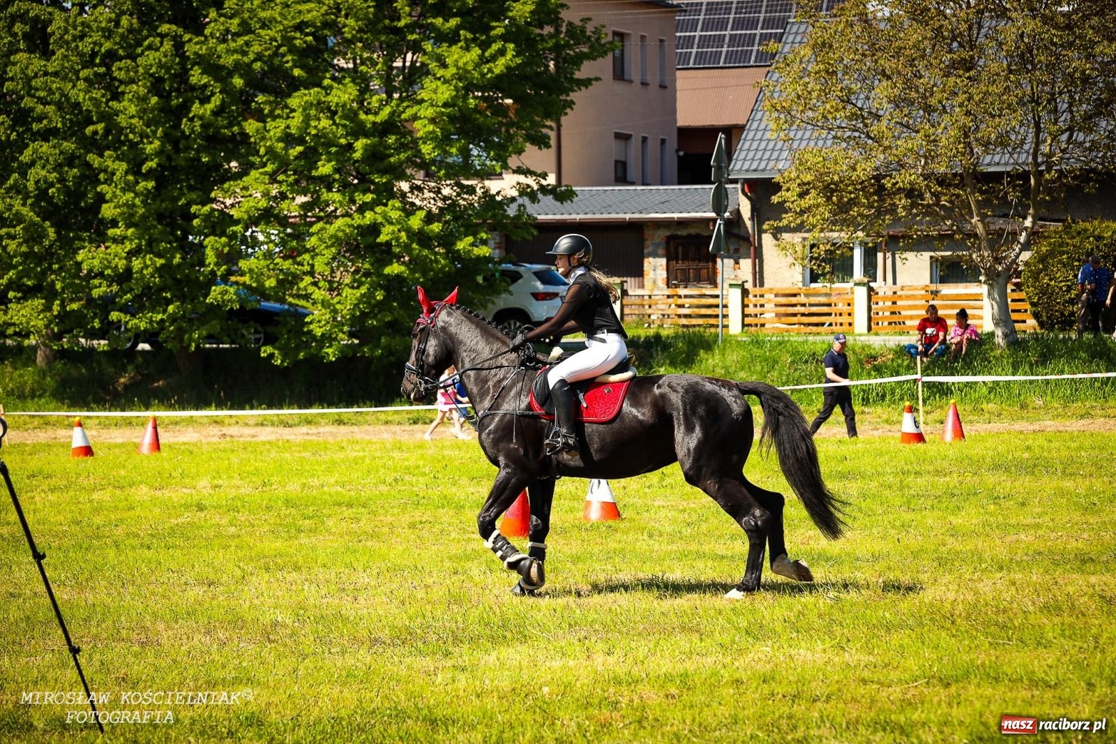 Zdjęcie w galerii na portalu naszraciborz.pl: Konna majówka wróciła do Kornic po sześciu latach. Były emocje i rywalizacja [FOTO i WIDEO] wiadomości z regionu