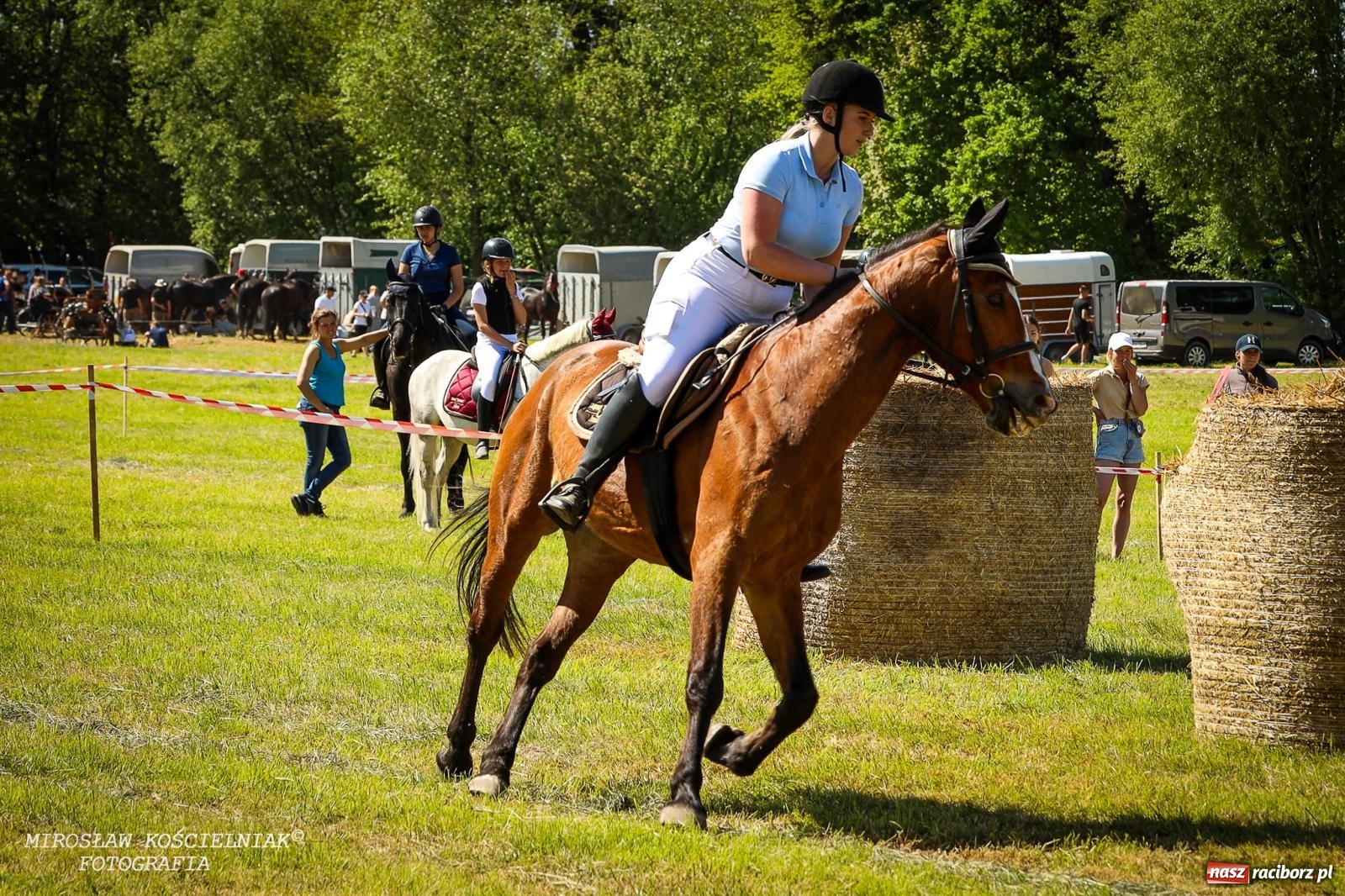 Zdjęcie w galerii na portalu naszraciborz.pl: Konna majówka wróciła do Kornic po sześciu latach. Były emocje i rywalizacja [FOTO i WIDEO] wiadomości z regionu
