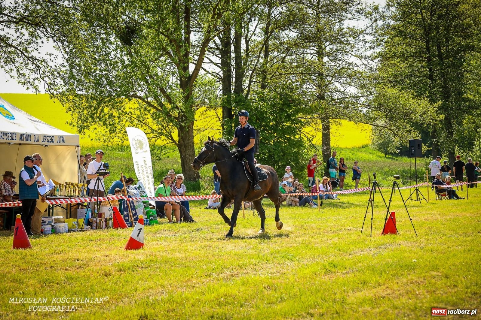 Zdjęcie w galerii na portalu naszraciborz.pl: Konna majówka wróciła do Kornic po sześciu latach. Były emocje i rywalizacja [FOTO i WIDEO] wiadomości z regionu