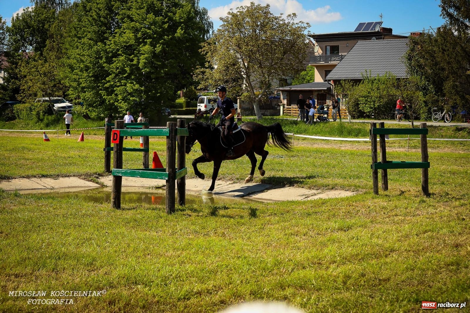 Zdjęcie w galerii na portalu naszraciborz.pl: Konna majówka wróciła do Kornic po sześciu latach. Były emocje i rywalizacja [FOTO i WIDEO] wiadomości z regionu