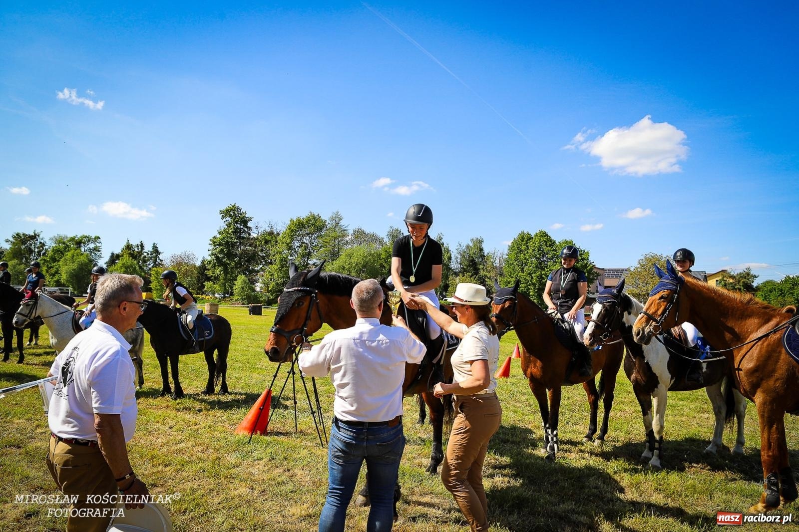 Zdjęcie w galerii na portalu naszraciborz.pl: Konna majówka wróciła do Kornic po sześciu latach. Były emocje i rywalizacja [FOTO i WIDEO] wiadomości z regionu