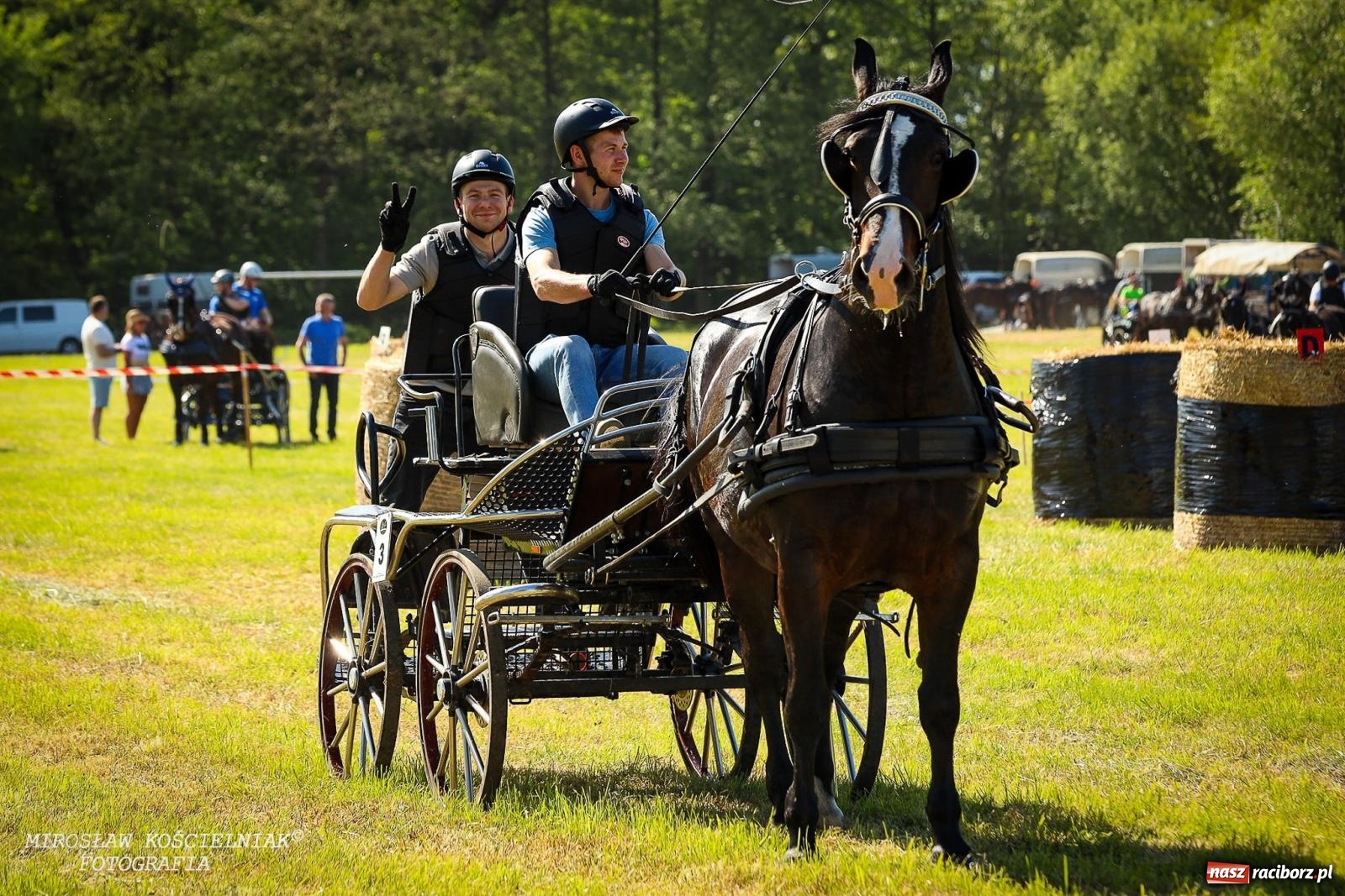 Zdjęcie w galerii na portalu naszraciborz.pl: Konna majówka wróciła do Kornic po sześciu latach. Były emocje i rywalizacja [FOTO i WIDEO] wiadomości z regionu