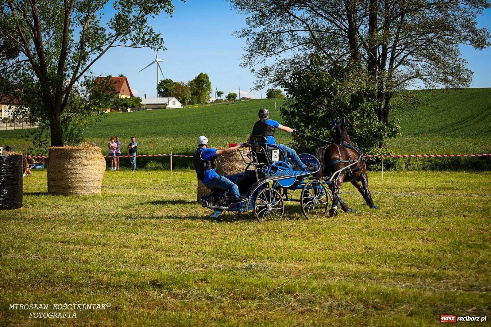 Zdjęcie w galerii na portalu naszraciborz.pl: Konna majówka wróciła do Kornic po sześciu latach. Były emocje i rywalizacja [FOTO i WIDEO] wiadomości z regionu