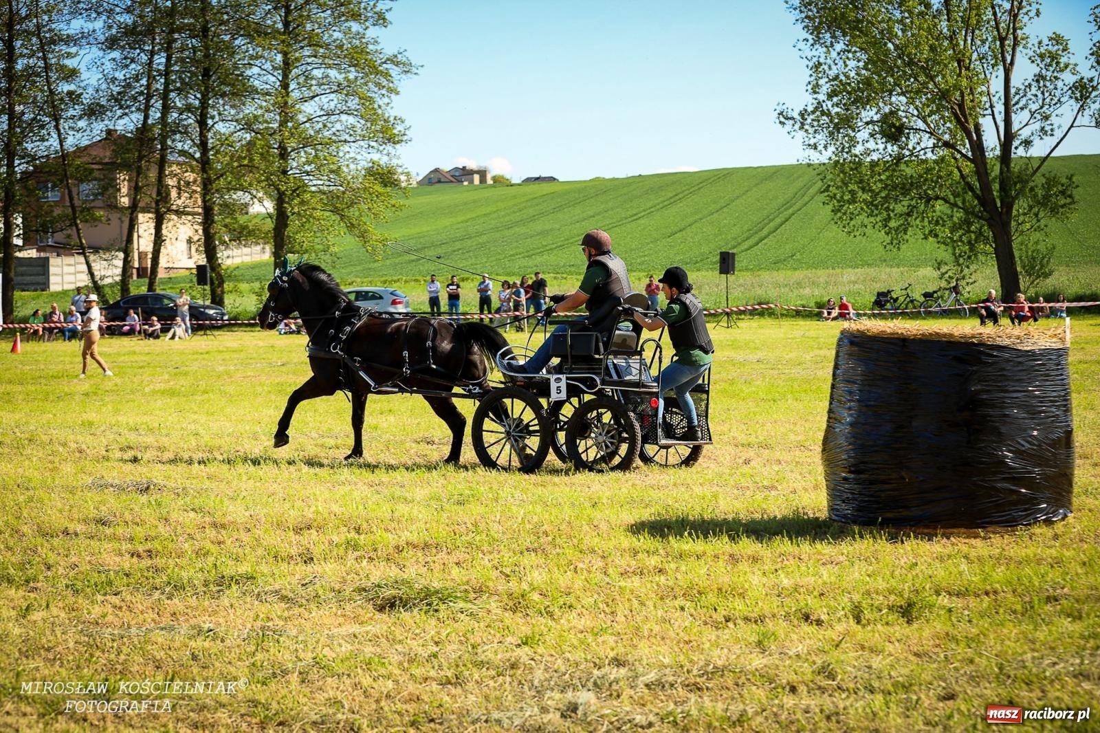 Zdjęcie w galerii na portalu naszraciborz.pl: Konna majówka wróciła do Kornic po sześciu latach. Były emocje i rywalizacja [FOTO i WIDEO] wiadomości z regionu
