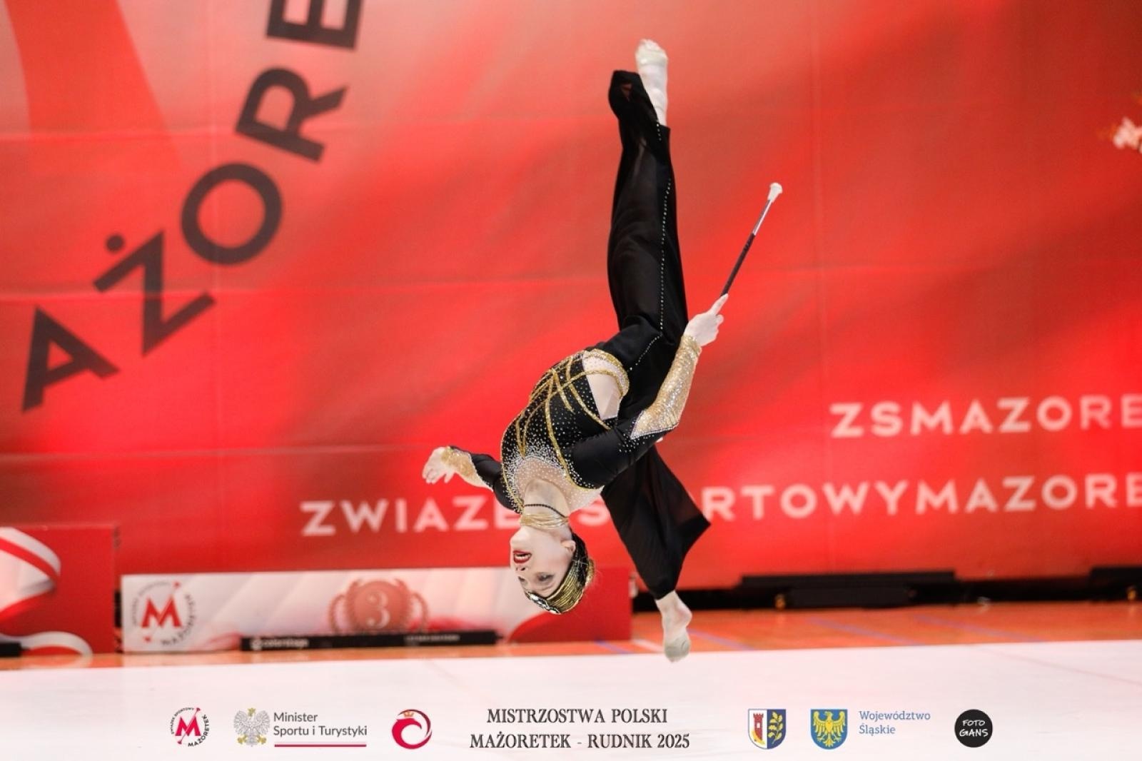 Zdjęcie w galerii na portalu naszraciborz.pl: Grad medali mażoretek ZARA na Mistrzostwach Polski wiadomości z regionu