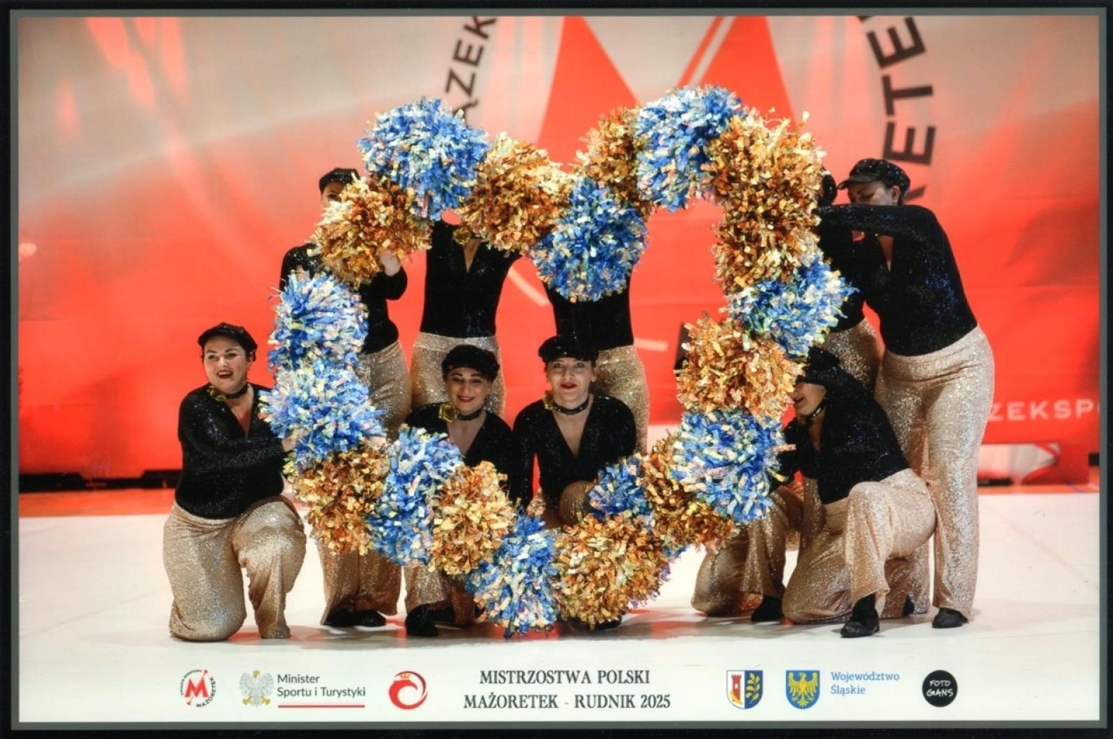 Zdjęcie w galerii na portalu naszraciborz.pl: Grad medali mażoretek ZARA na Mistrzostwach Polski wiadomości z regionu