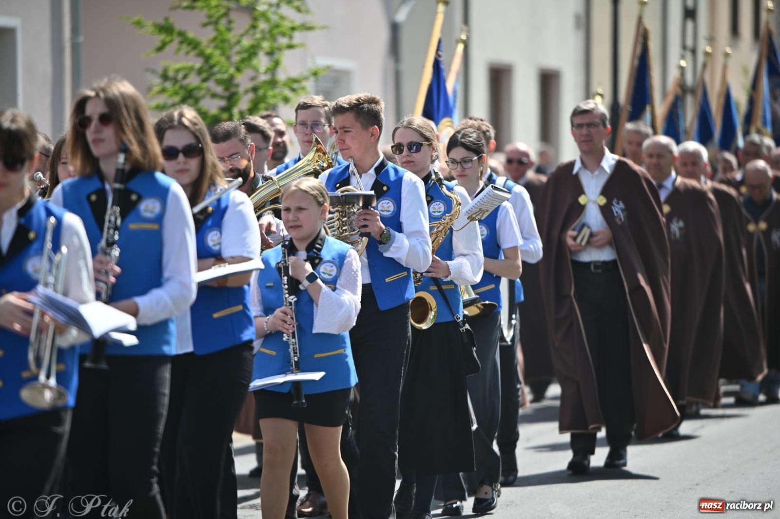 Zdjęcie w galerii na portalu naszraciborz.pl: Zadbać o innych – Diecezjalne Święto Rodziny w Jemielnicy pełne wiary, jedności i nadziei wiadomości z regionu